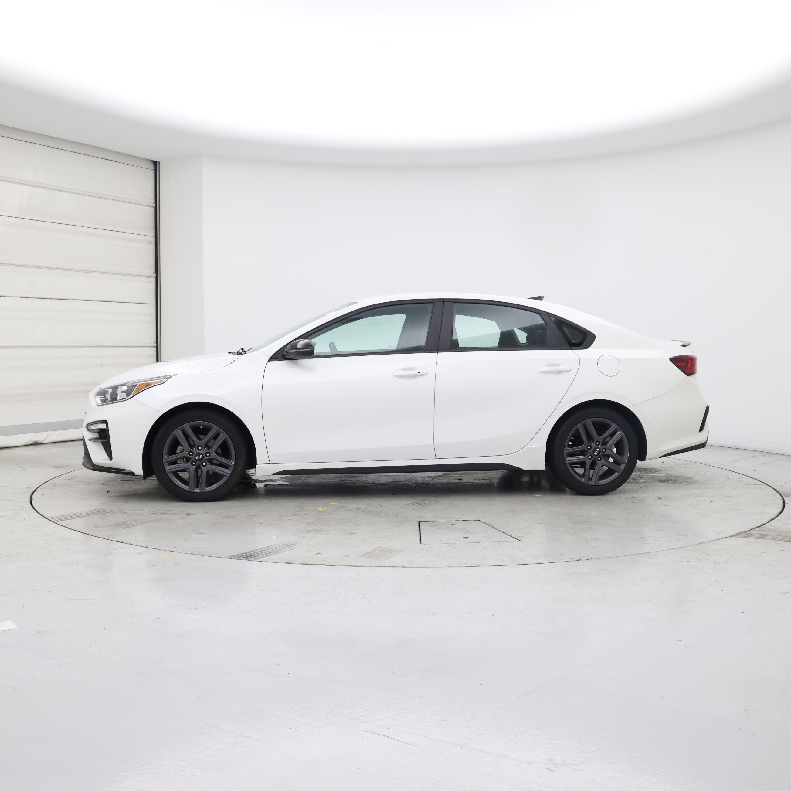 Thumbnail: 2021 Kia Forte - 3