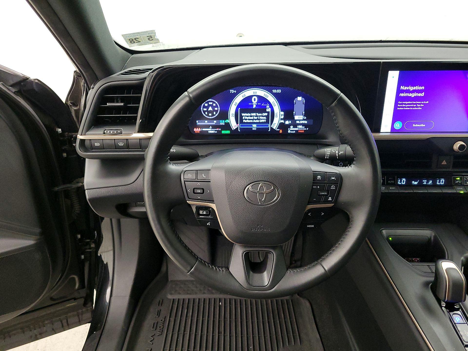 Thumbnail: 2023 Toyota Crown - 10