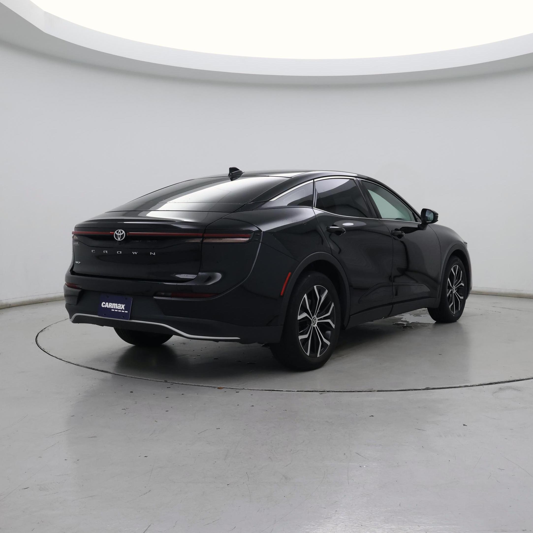 Thumbnail: 2023 Toyota Crown - 8