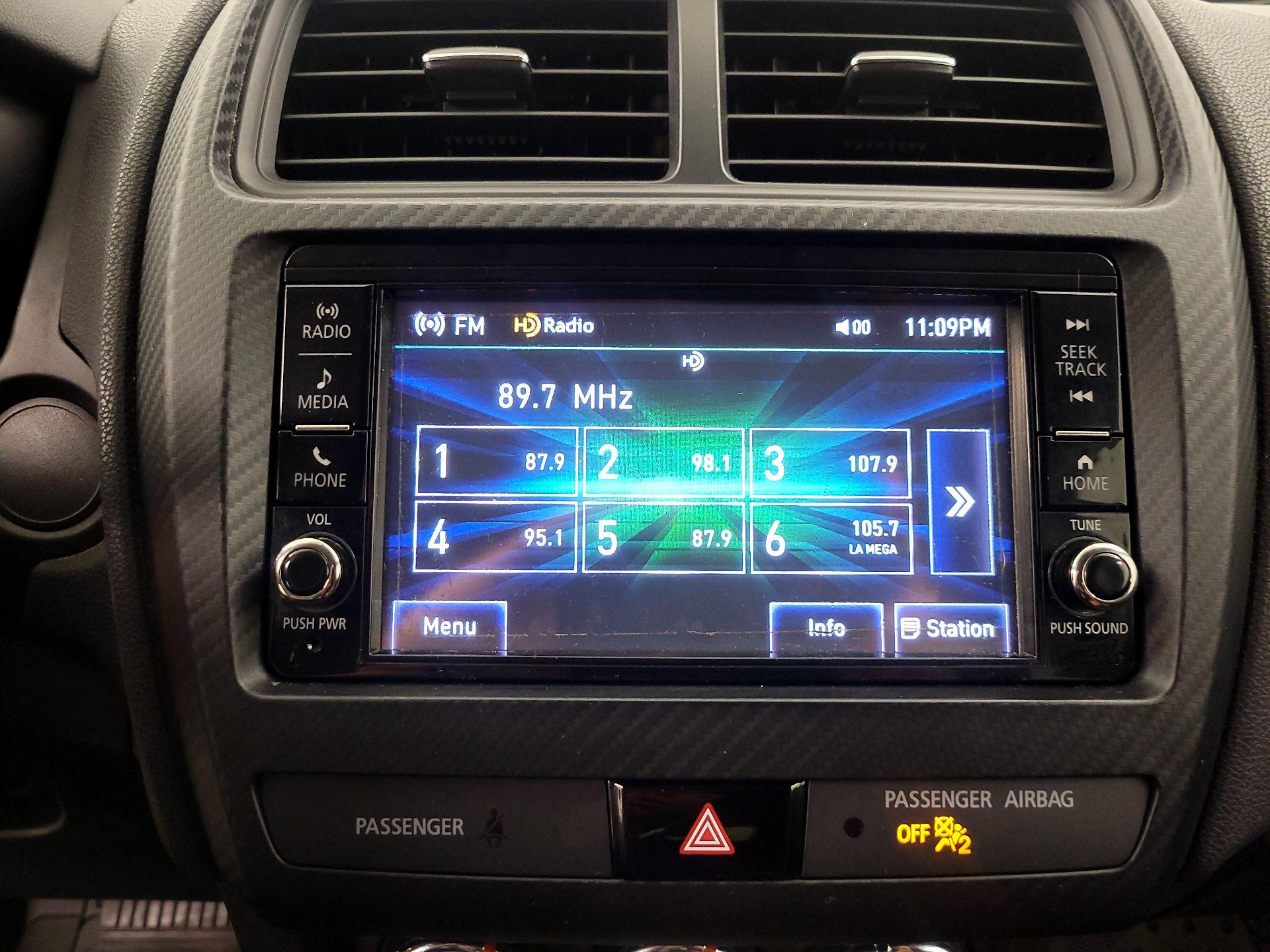 Thumbnail: 2019 Mitsubishi Outlander Sport - 14
