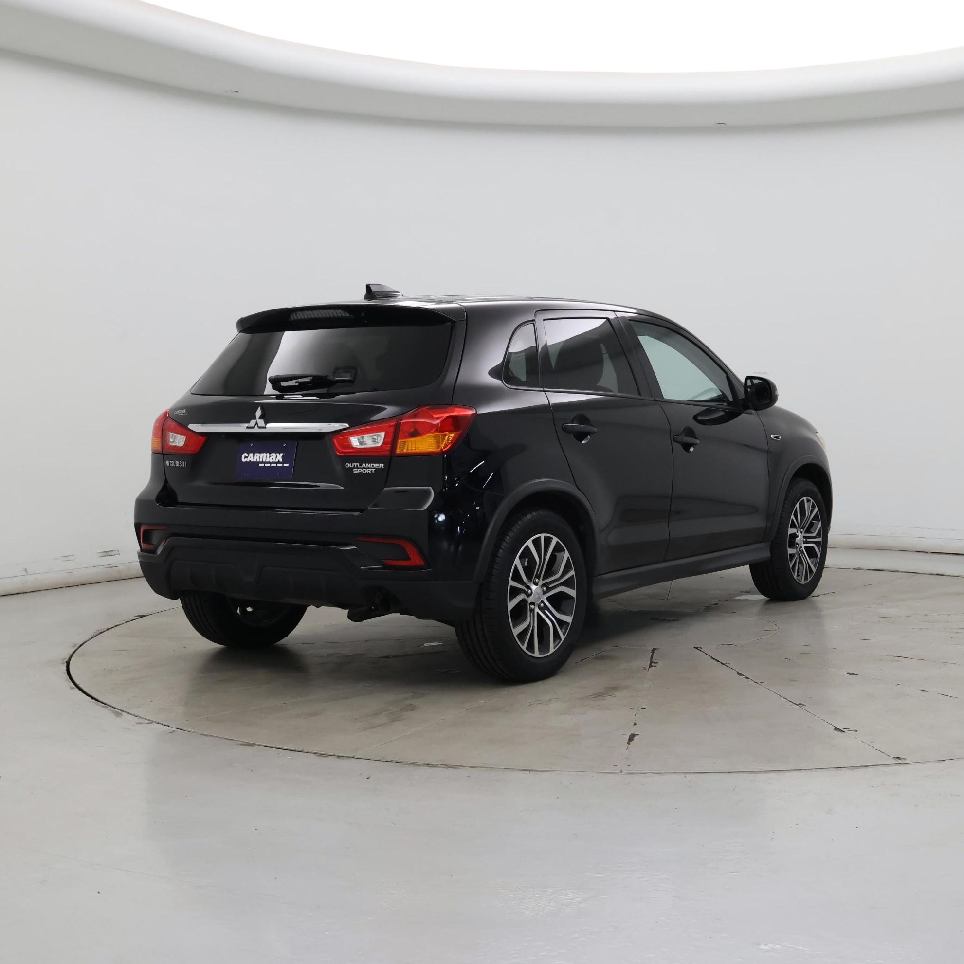 Thumbnail: 2019 Mitsubishi Outlander Sport - 8