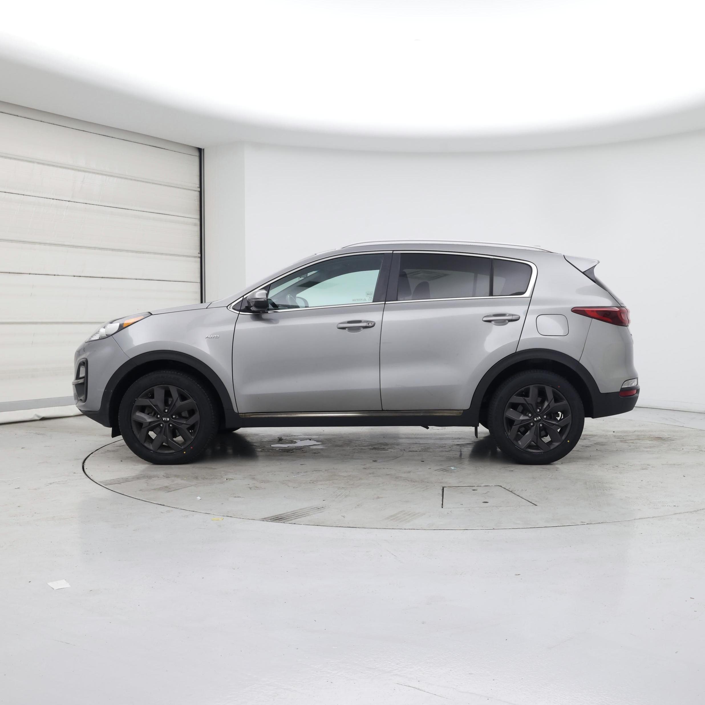 Thumbnail: 2020 Kia Sportage - 3