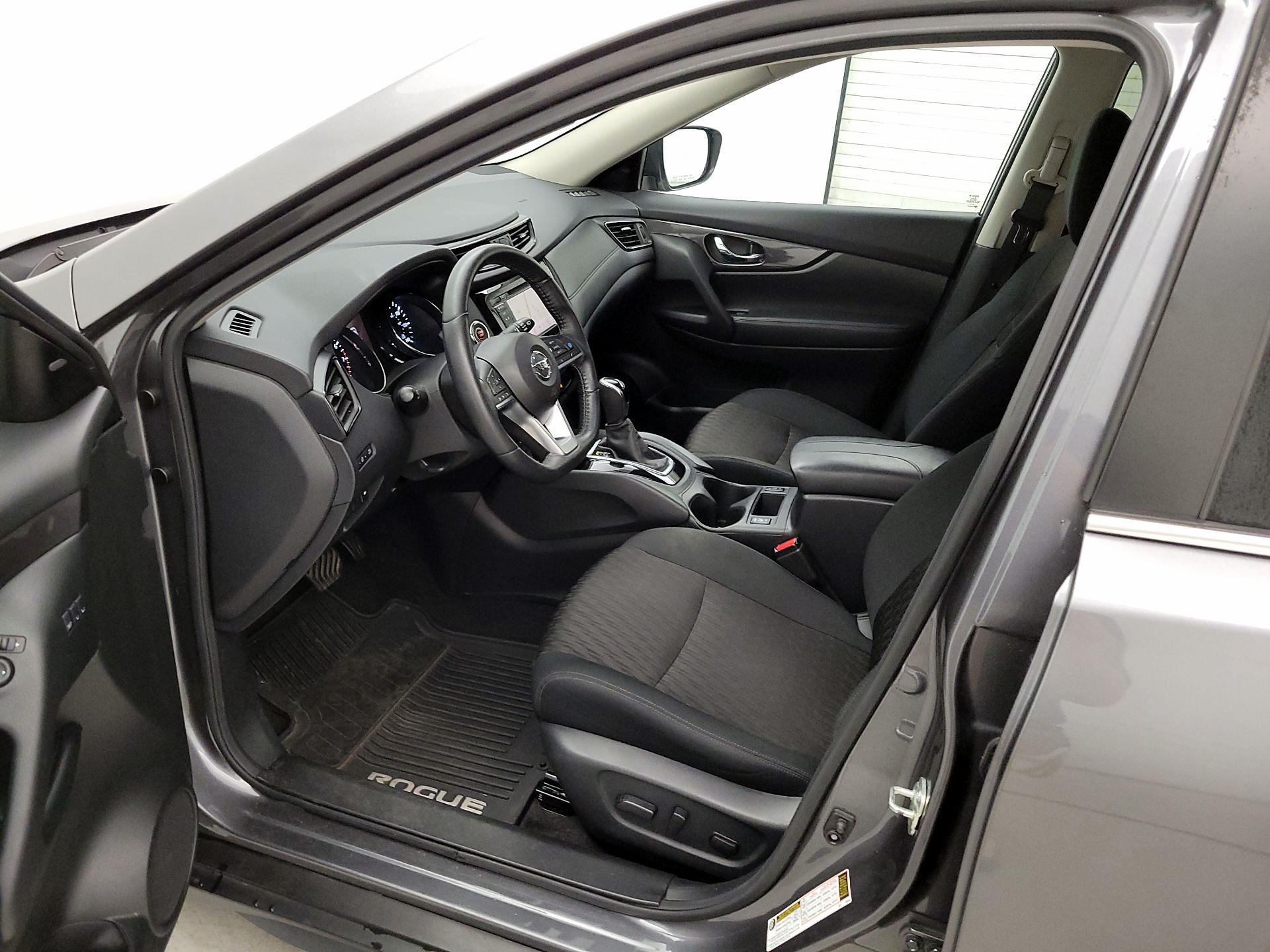 Thumbnail: 2020 Nissan Rogue - 11
