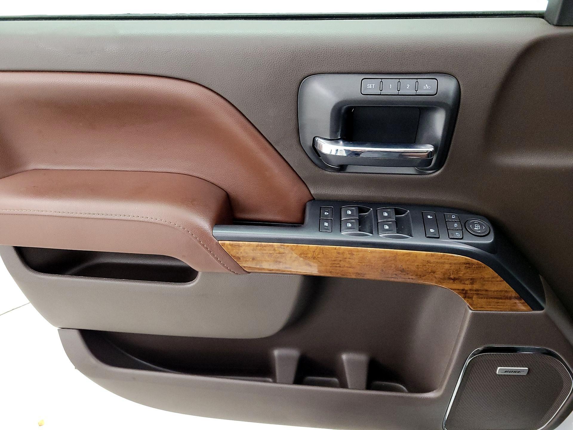 Thumbnail: 2017 Chevrolet Silverado 1500 - 12