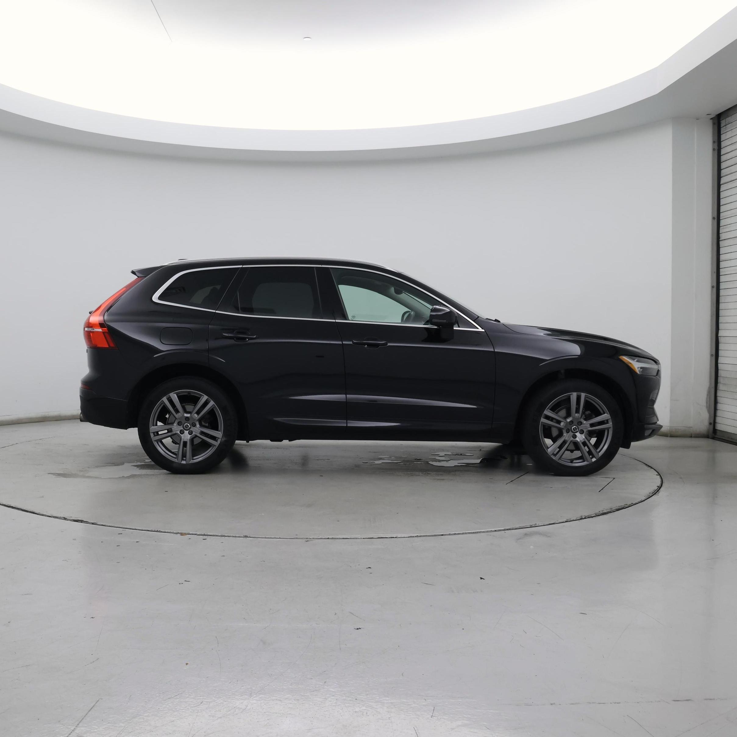 Thumbnail: 2021 Volvo XC60 - 7
