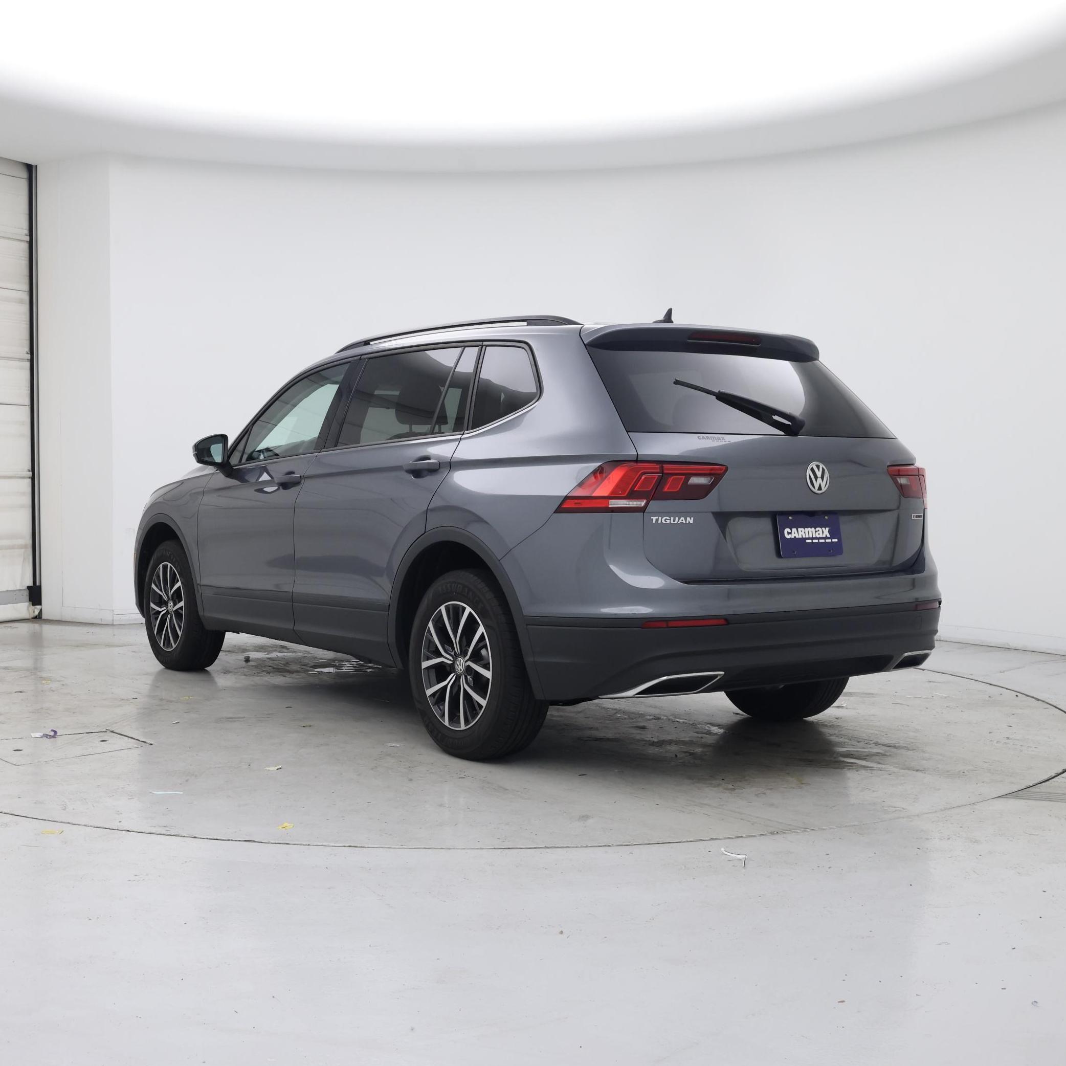 Thumbnail: 2021 Volkswagen Tiguan - 2