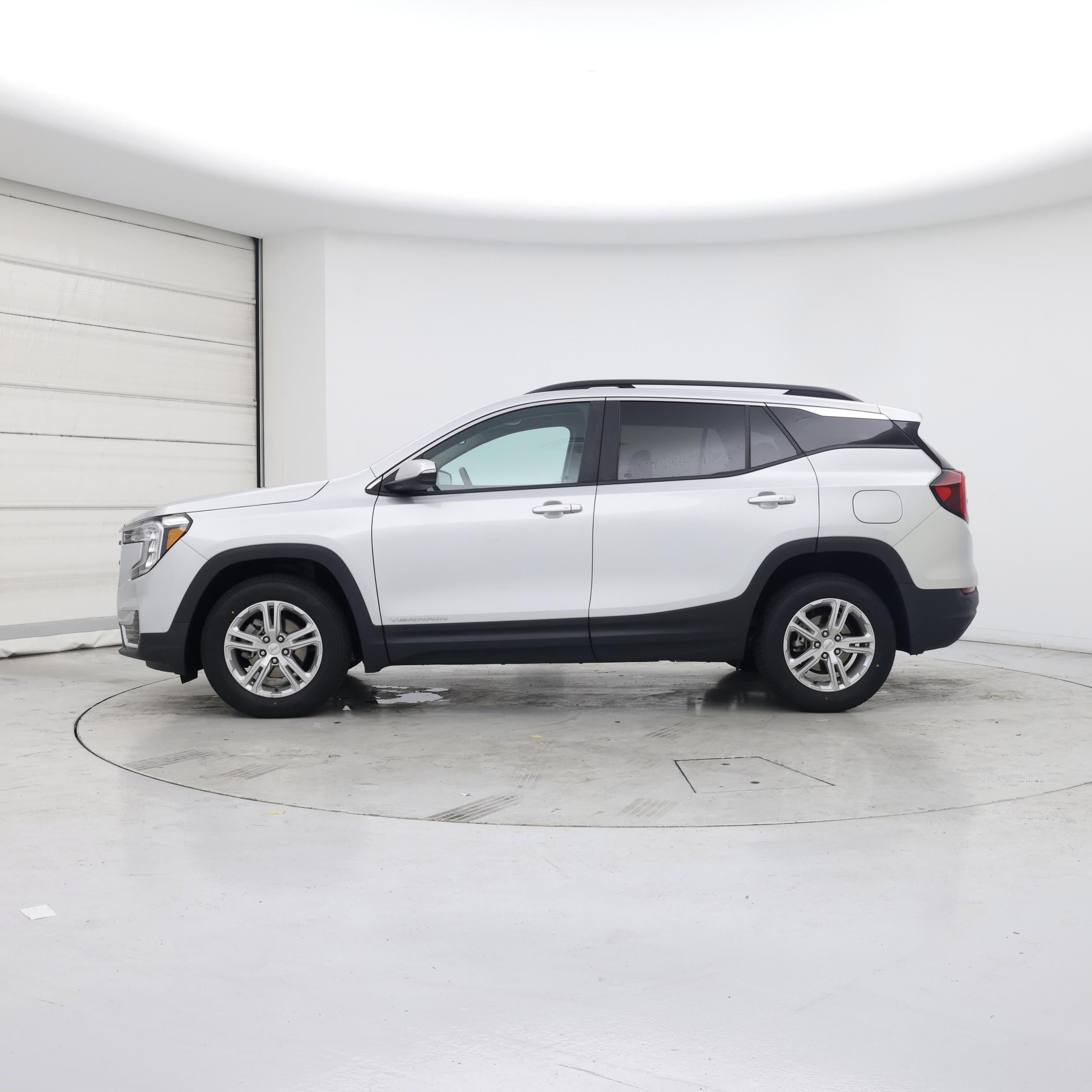 Thumbnail: 2022 GMC Terrain - 3