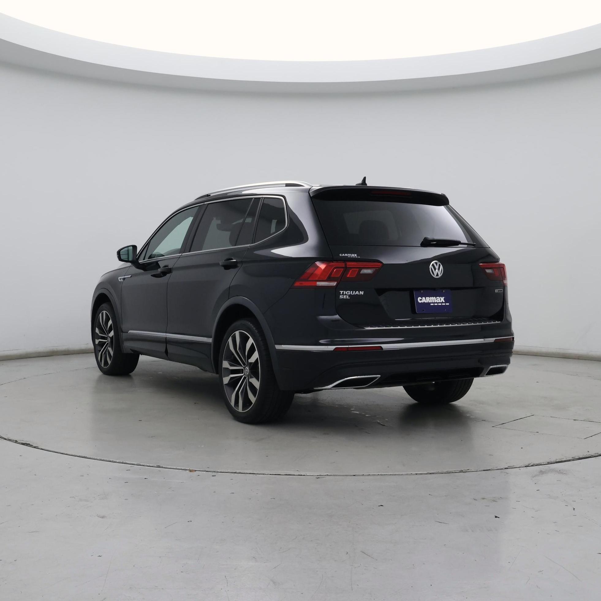 Thumbnail: 2021 Volkswagen Tiguan - 2