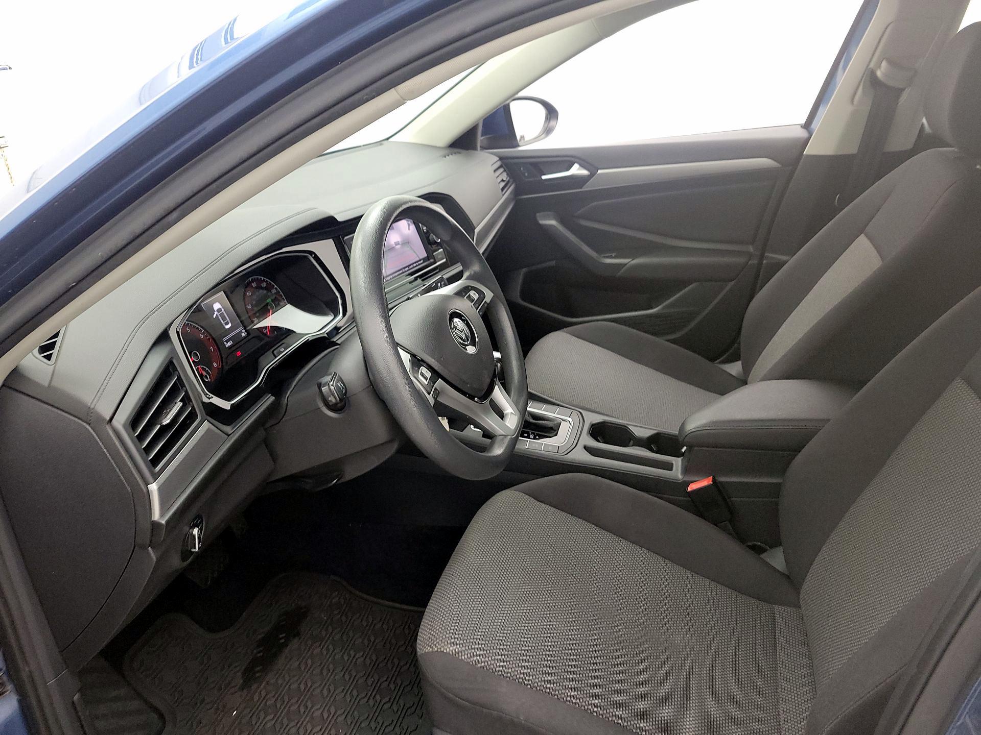 Thumbnail: 2021 Volkswagen Jetta - 11