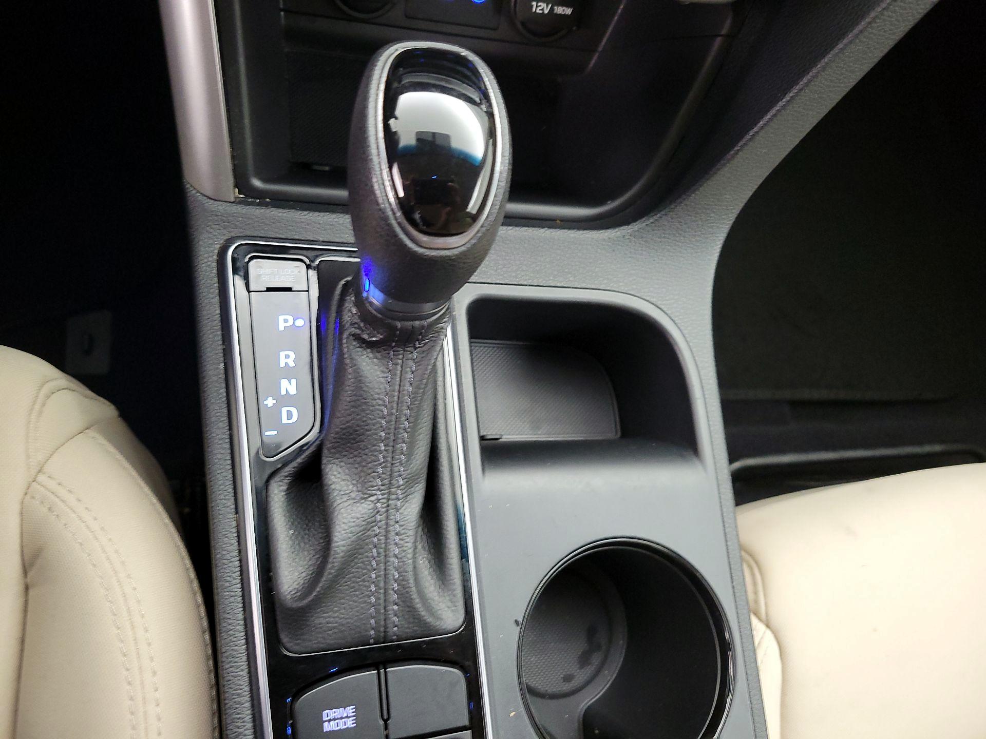 Thumbnail: 2017 Hyundai Sonata - 17