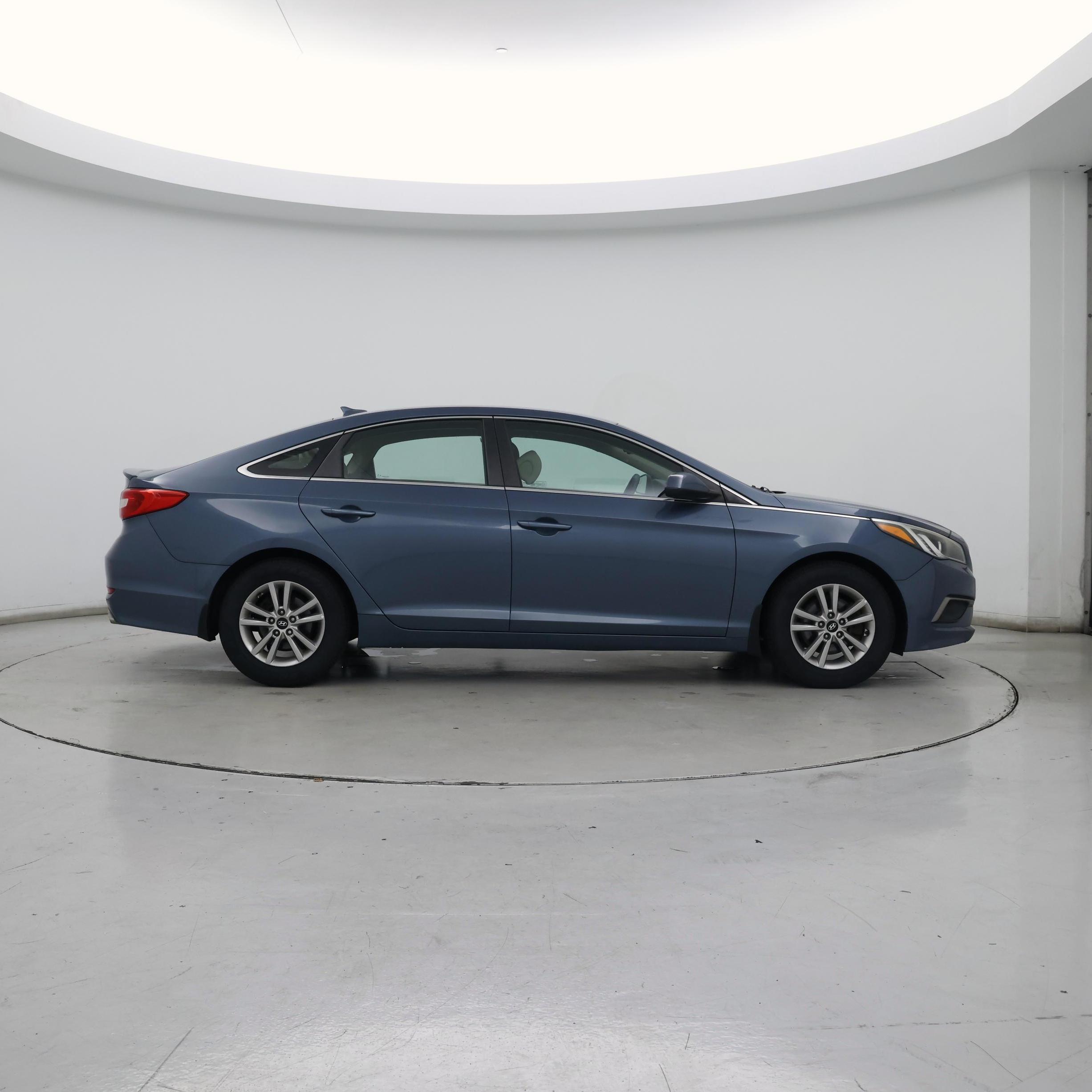 Thumbnail: 2017 Hyundai Sonata - 7