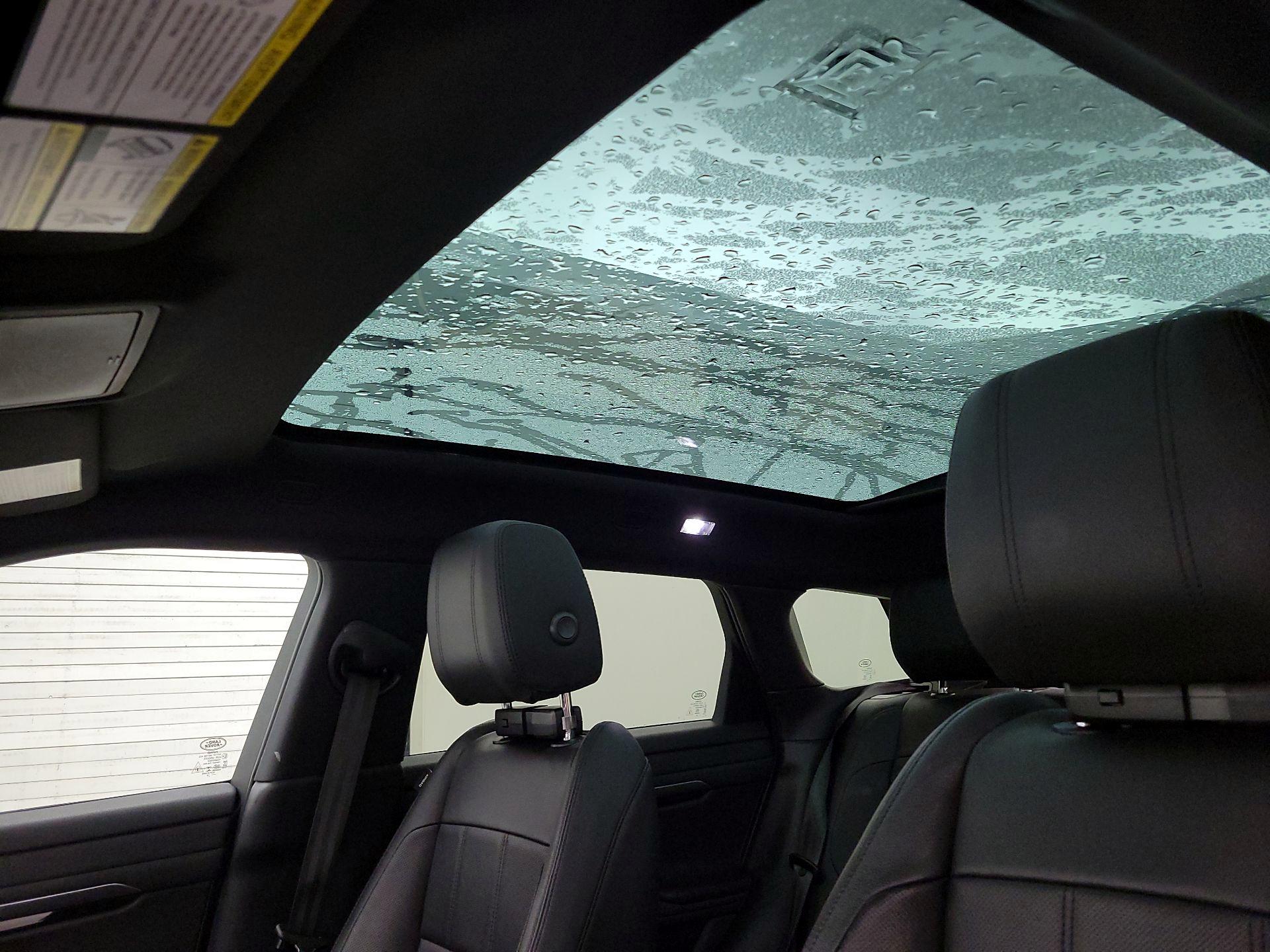 Thumbnail: 2020 Land Rover Range Rover Evoque - 19