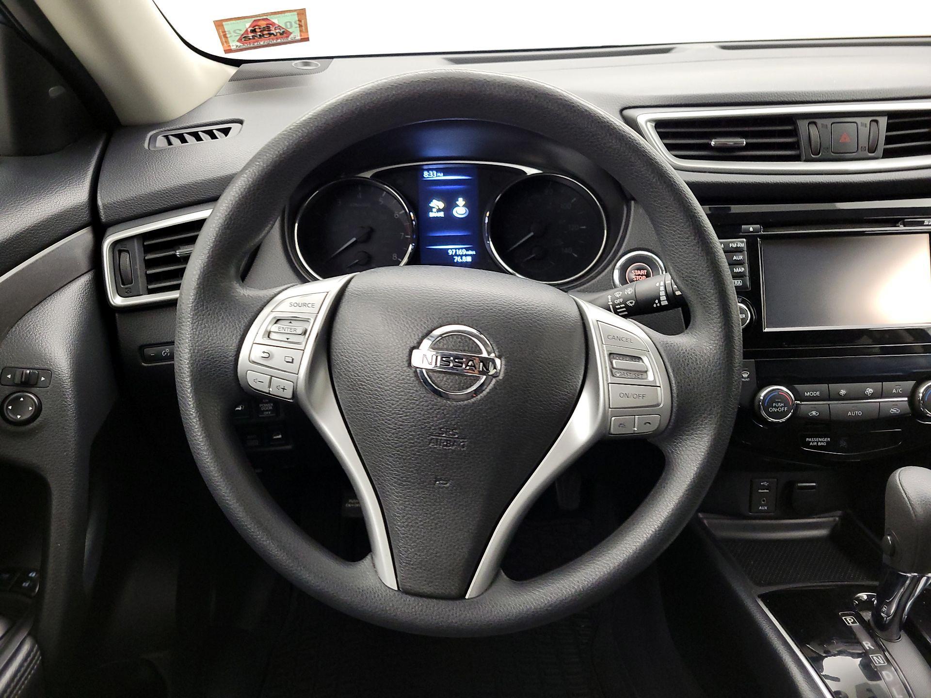 Thumbnail: 2016 Nissan Rogue - 10