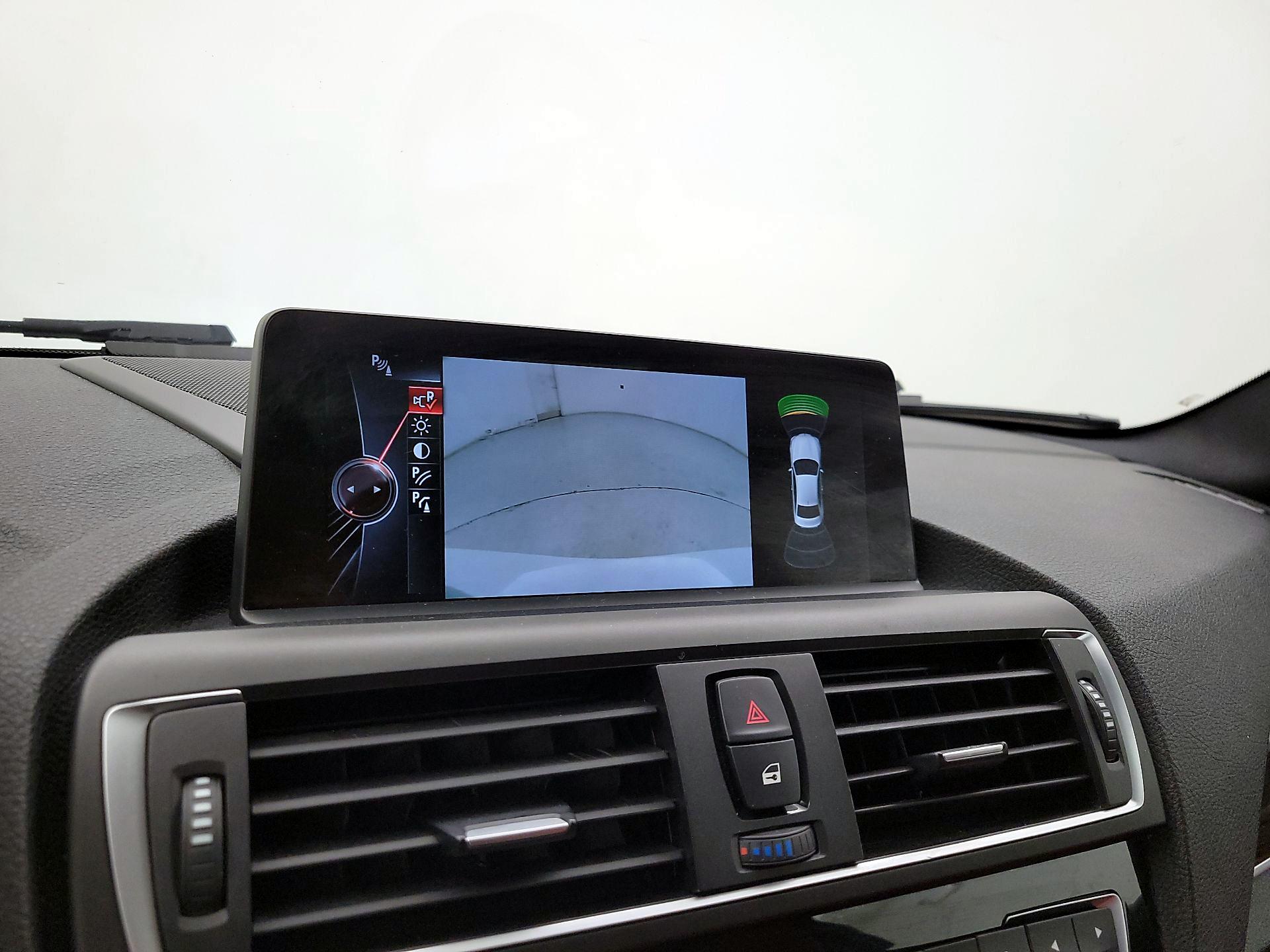 Thumbnail: 2016 BMW 2 Series - 15