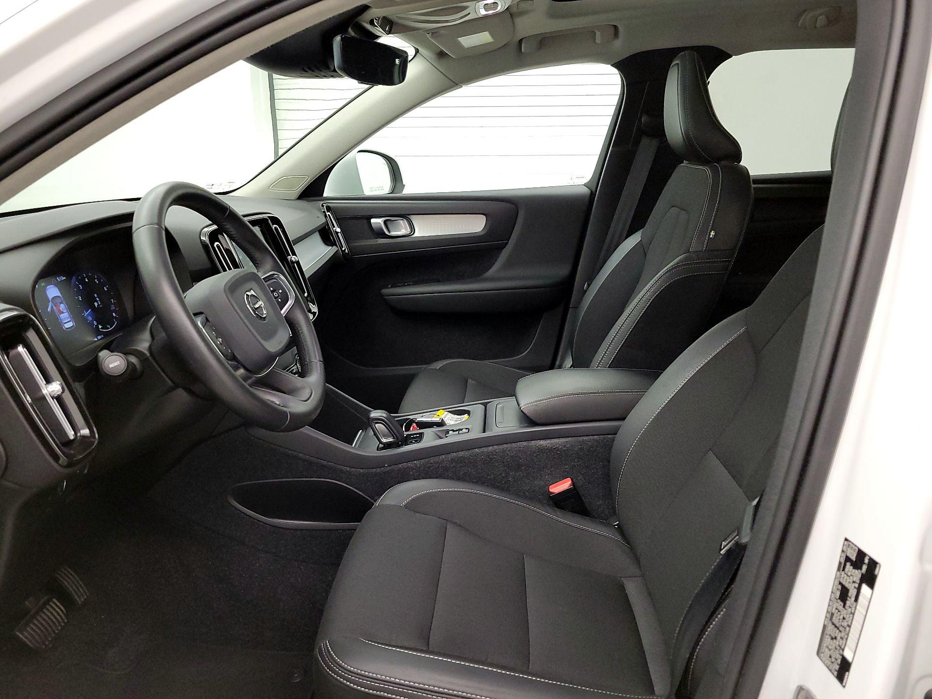 Thumbnail: 2020 Volvo XC40 - 11