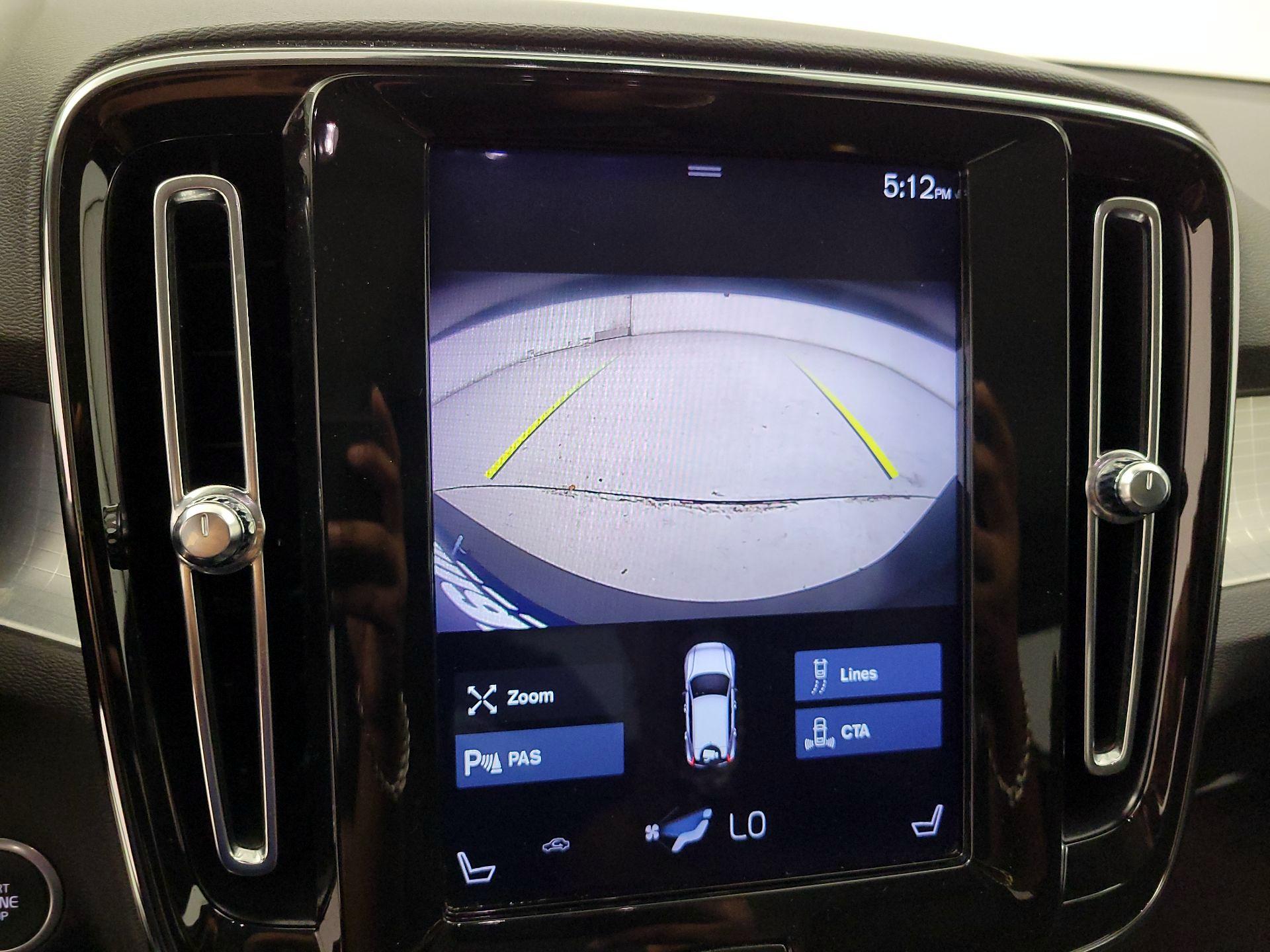 Thumbnail: 2020 Volvo XC40 - 15