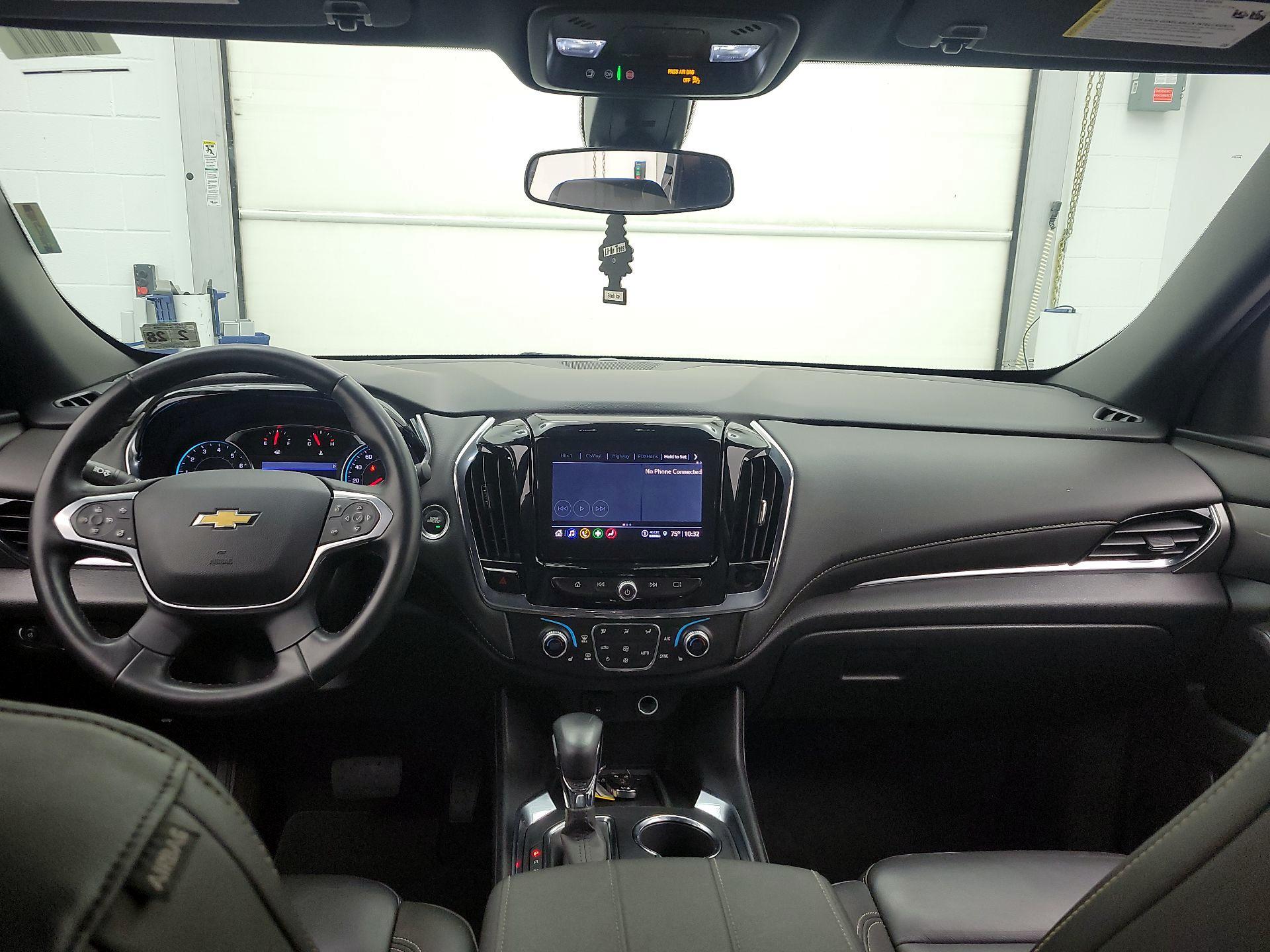 Thumbnail: 2023 Chevrolet Traverse - 9