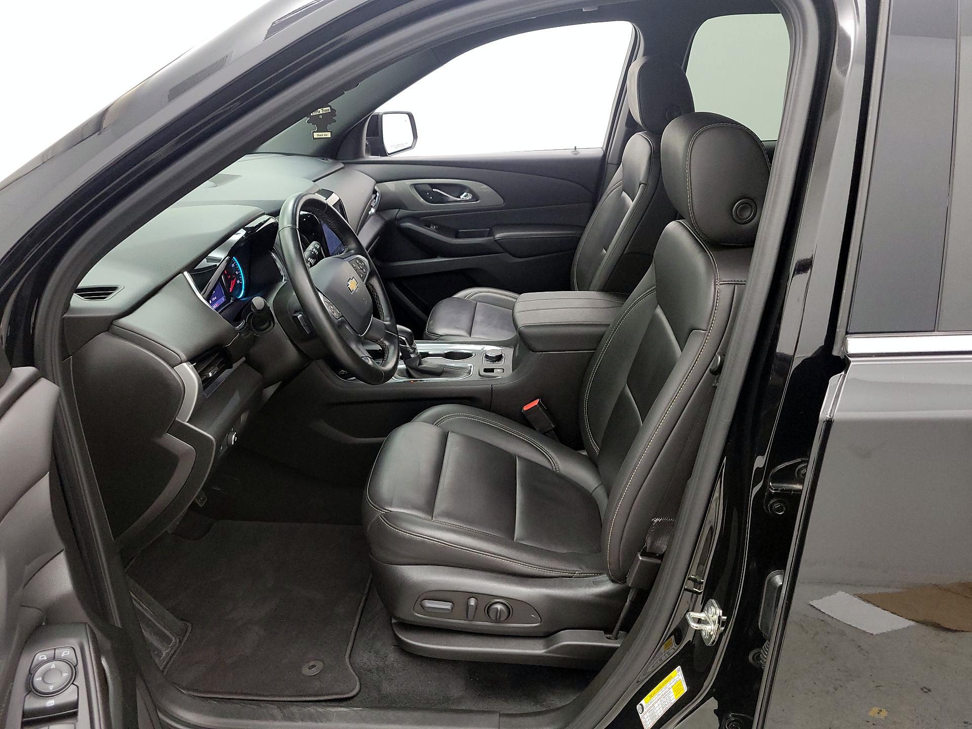 Thumbnail: 2023 Chevrolet Traverse - 11