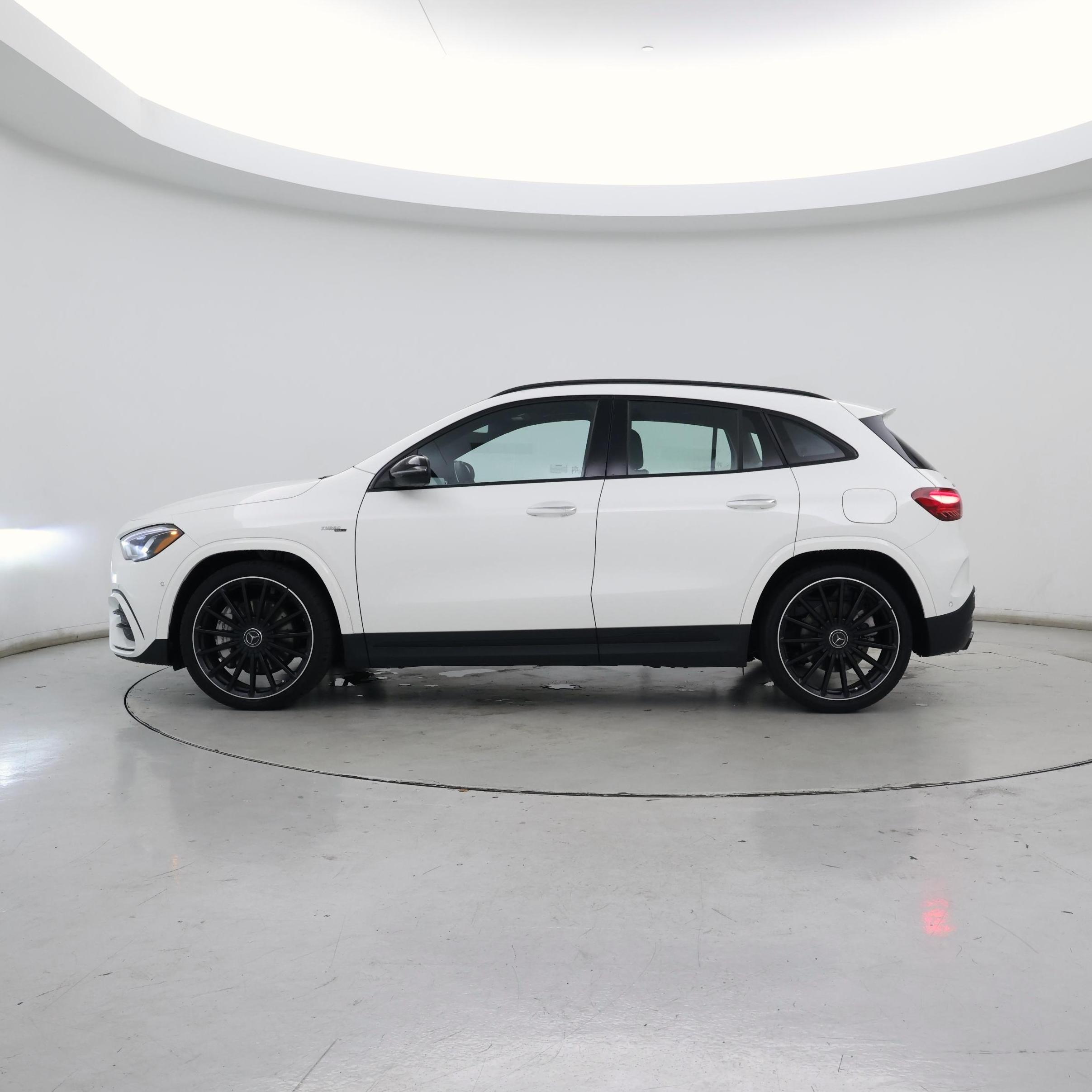 Thumbnail: 2025 Mercedes-Benz GLA - 3
