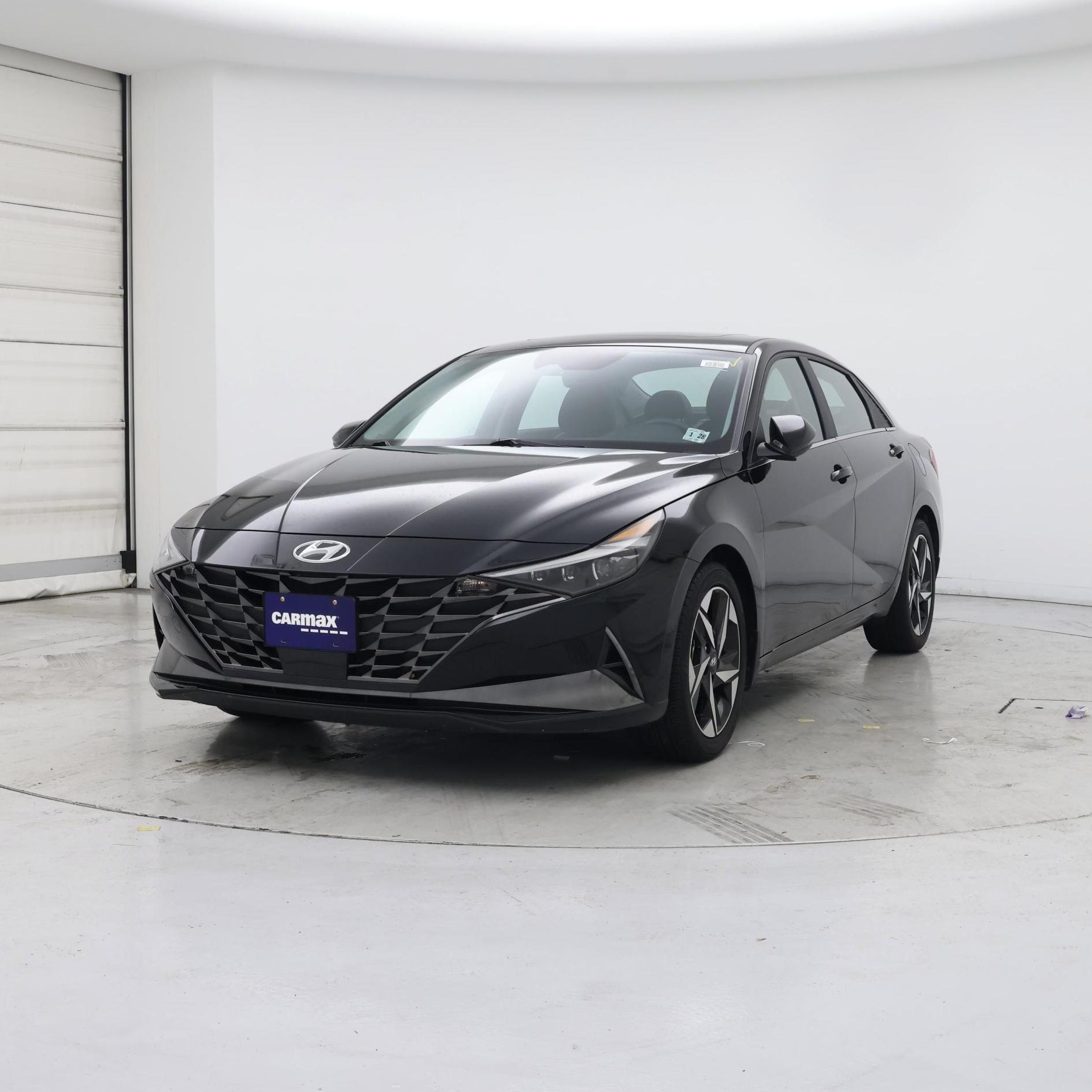 Thumbnail: 2023 Hyundai Elantra - 4