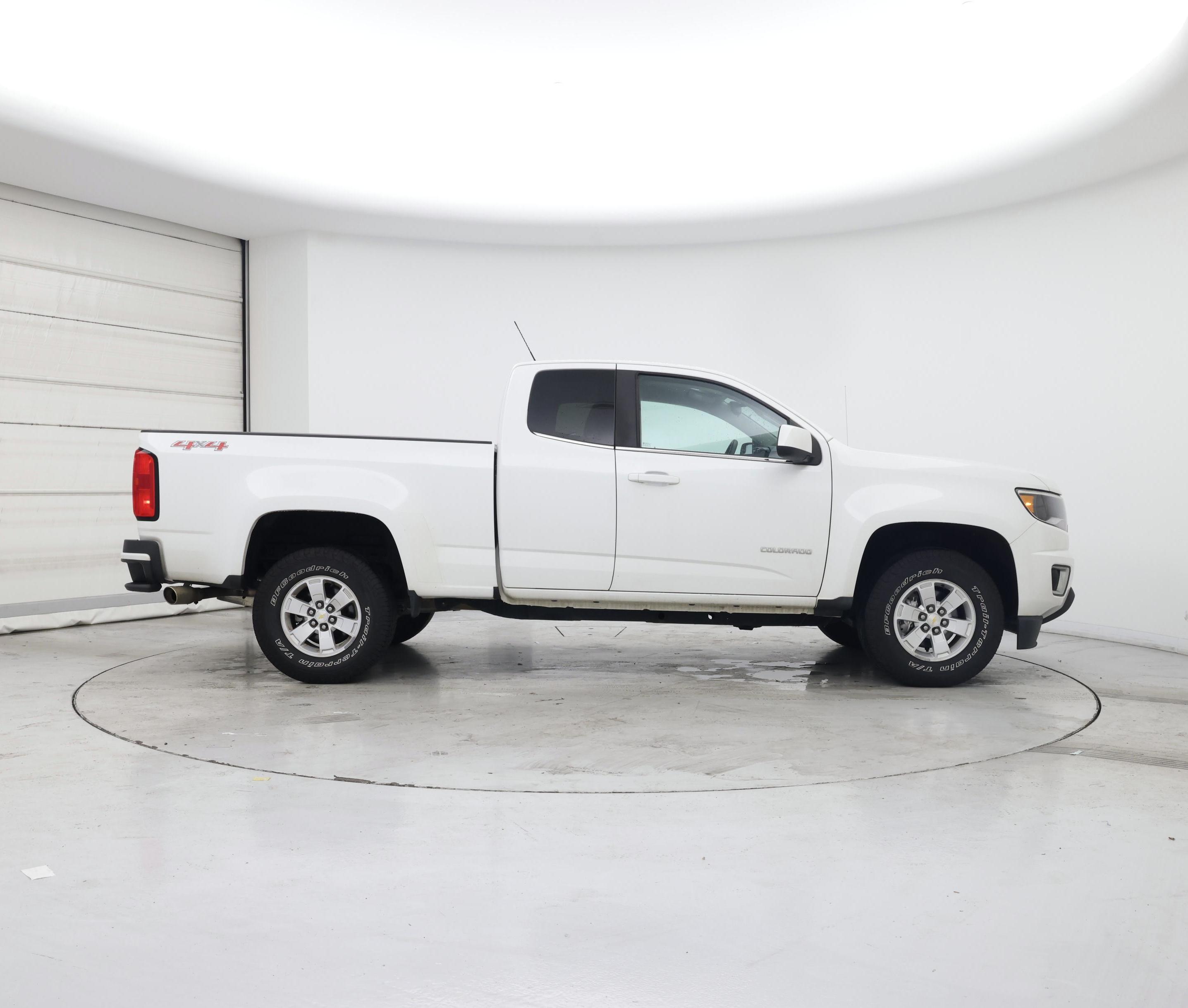 Thumbnail: 2019 Chevrolet Colorado - 7