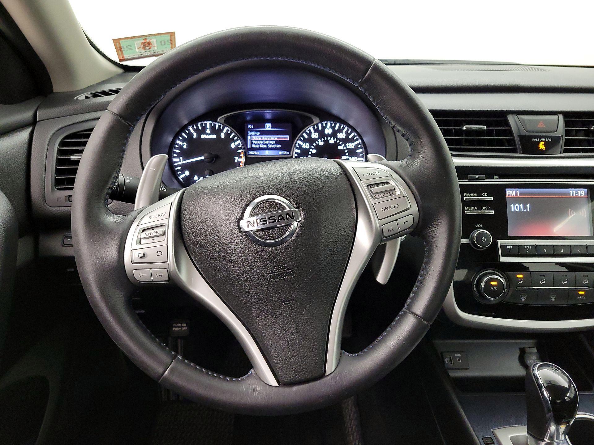 Thumbnail: 2018 Nissan Altima - 10
