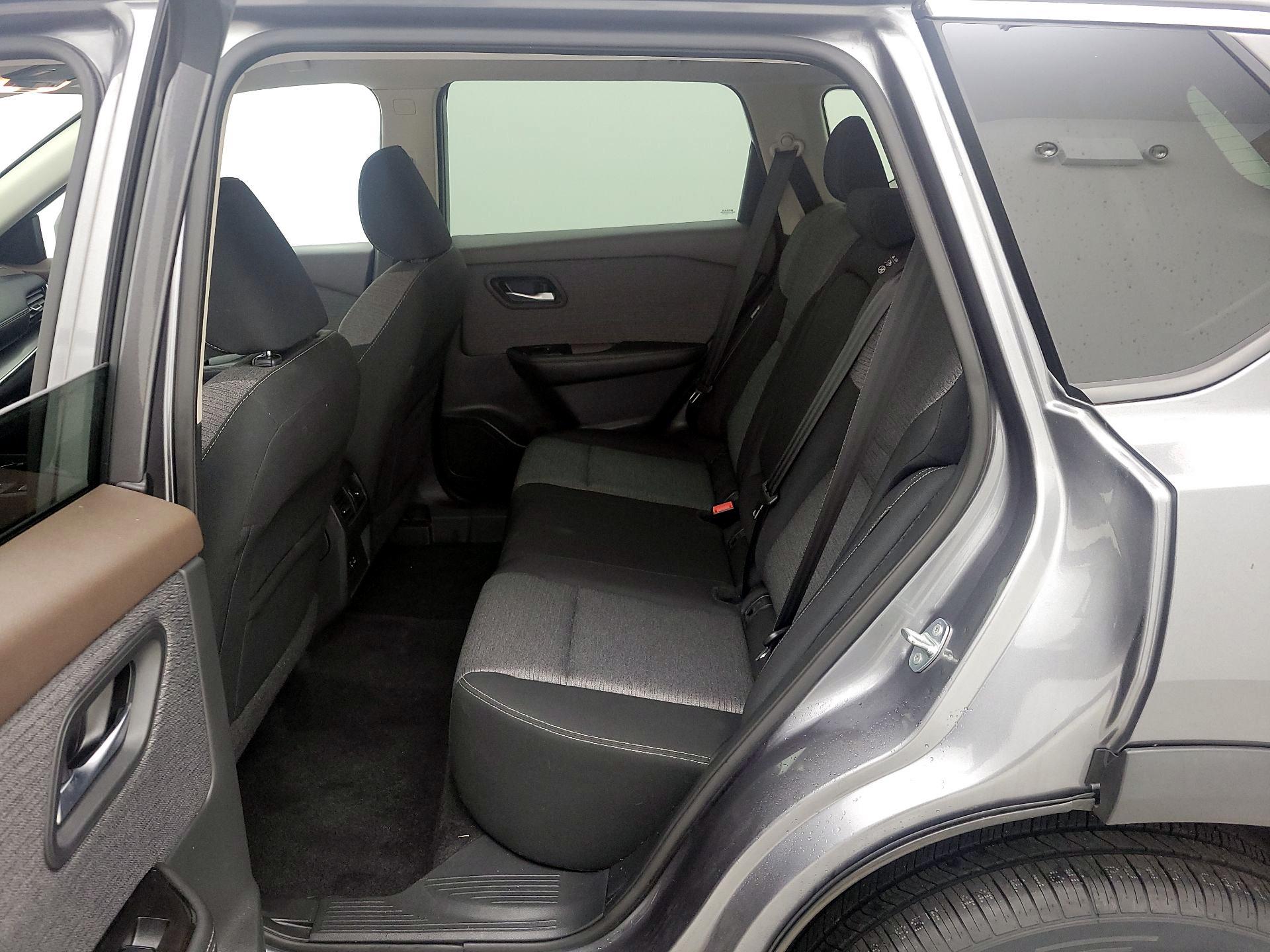 Thumbnail: 2021 Nissan Rogue - 19