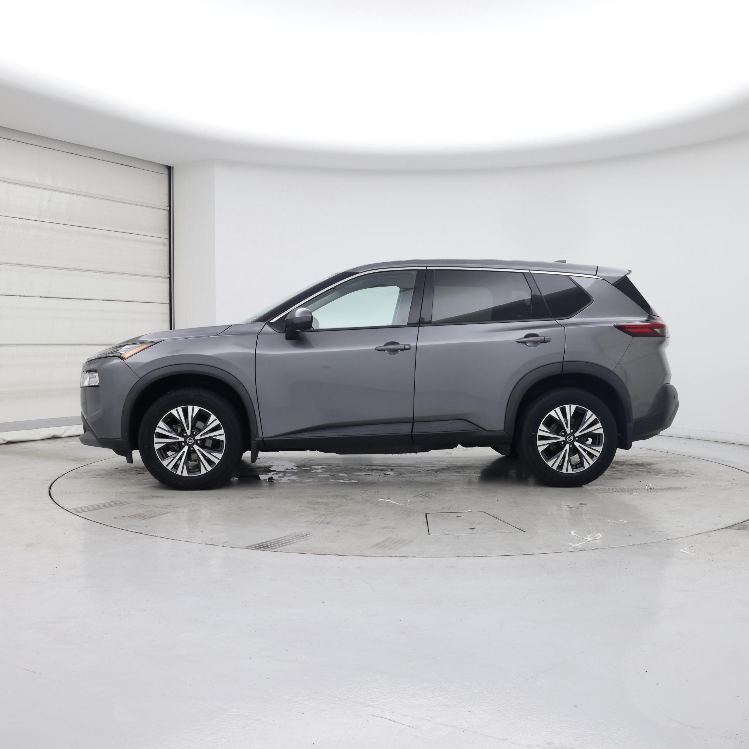 Thumbnail: 2021 Nissan Rogue - 3