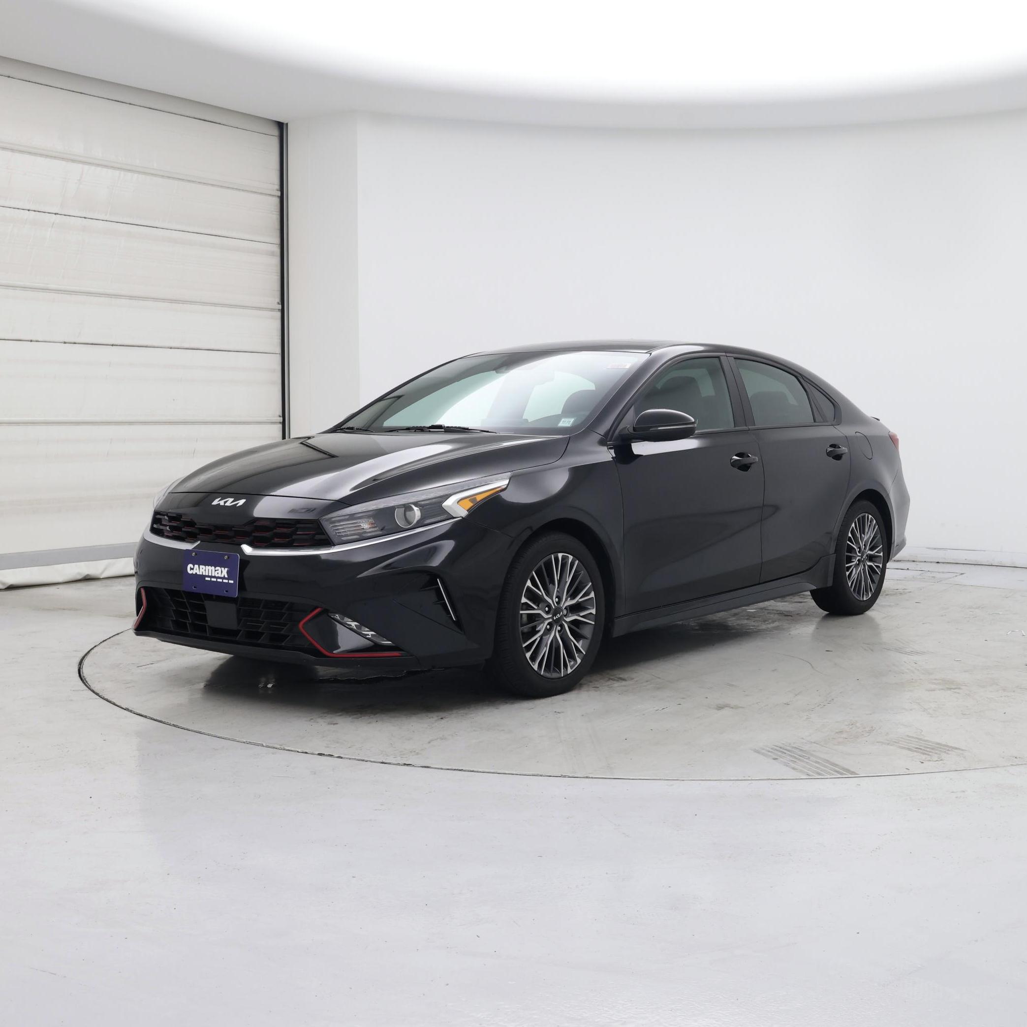 Thumbnail: 2023 Kia Forte - 4