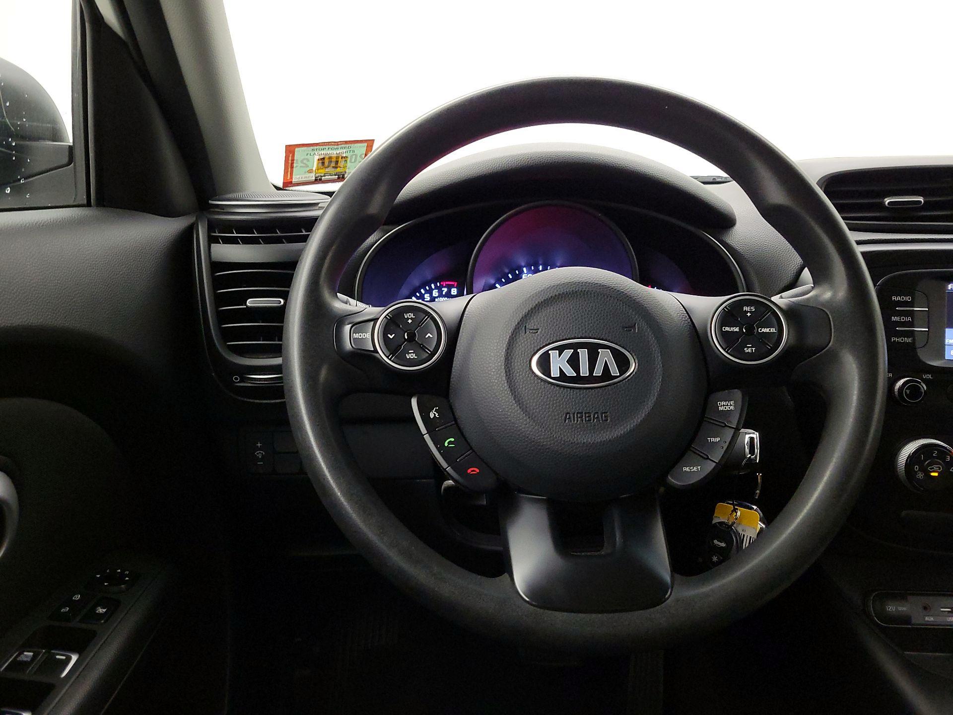 Thumbnail: 2019 Kia Soul - 10