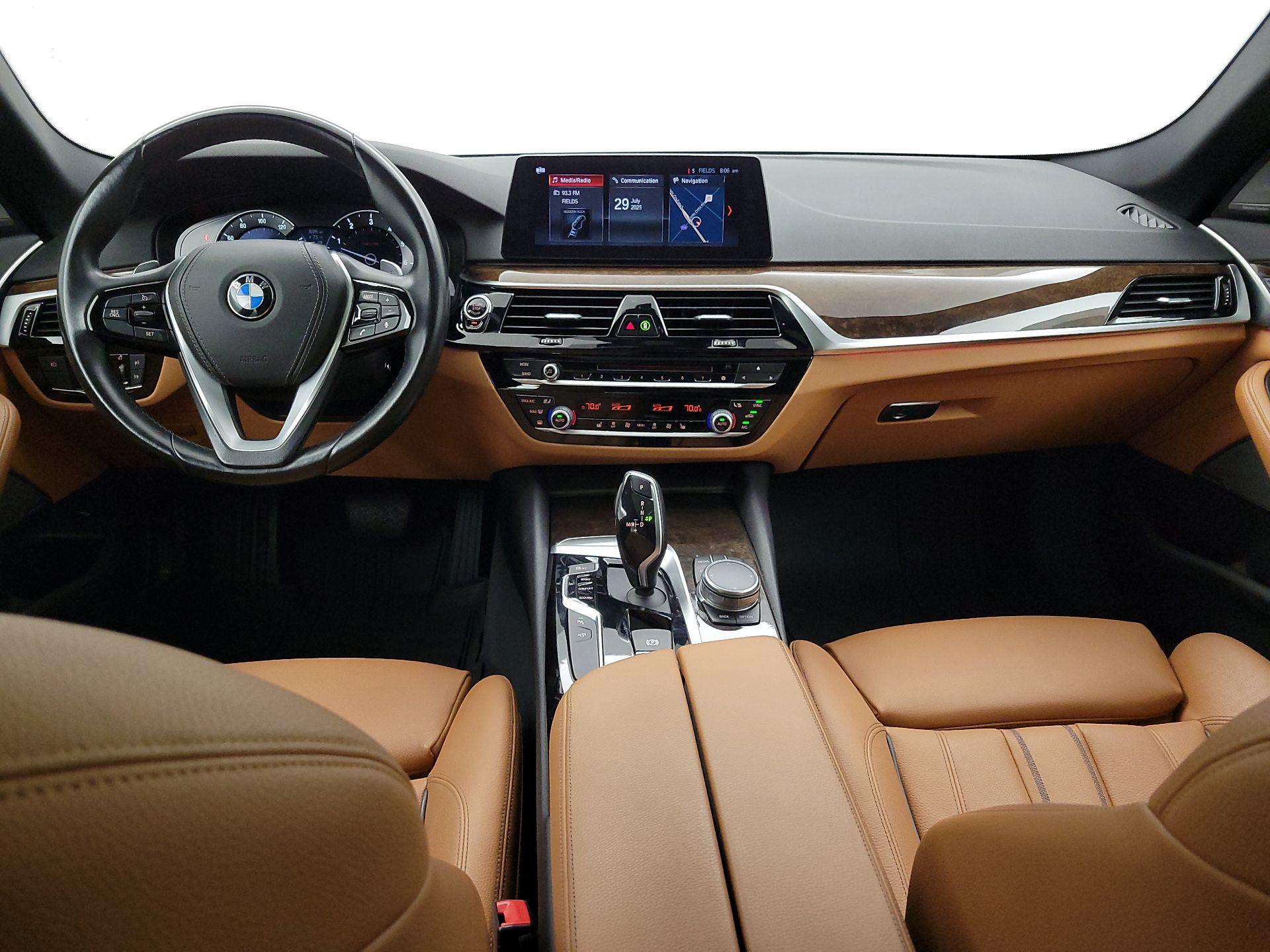Thumbnail: 2017 BMW 5 Series - 9
