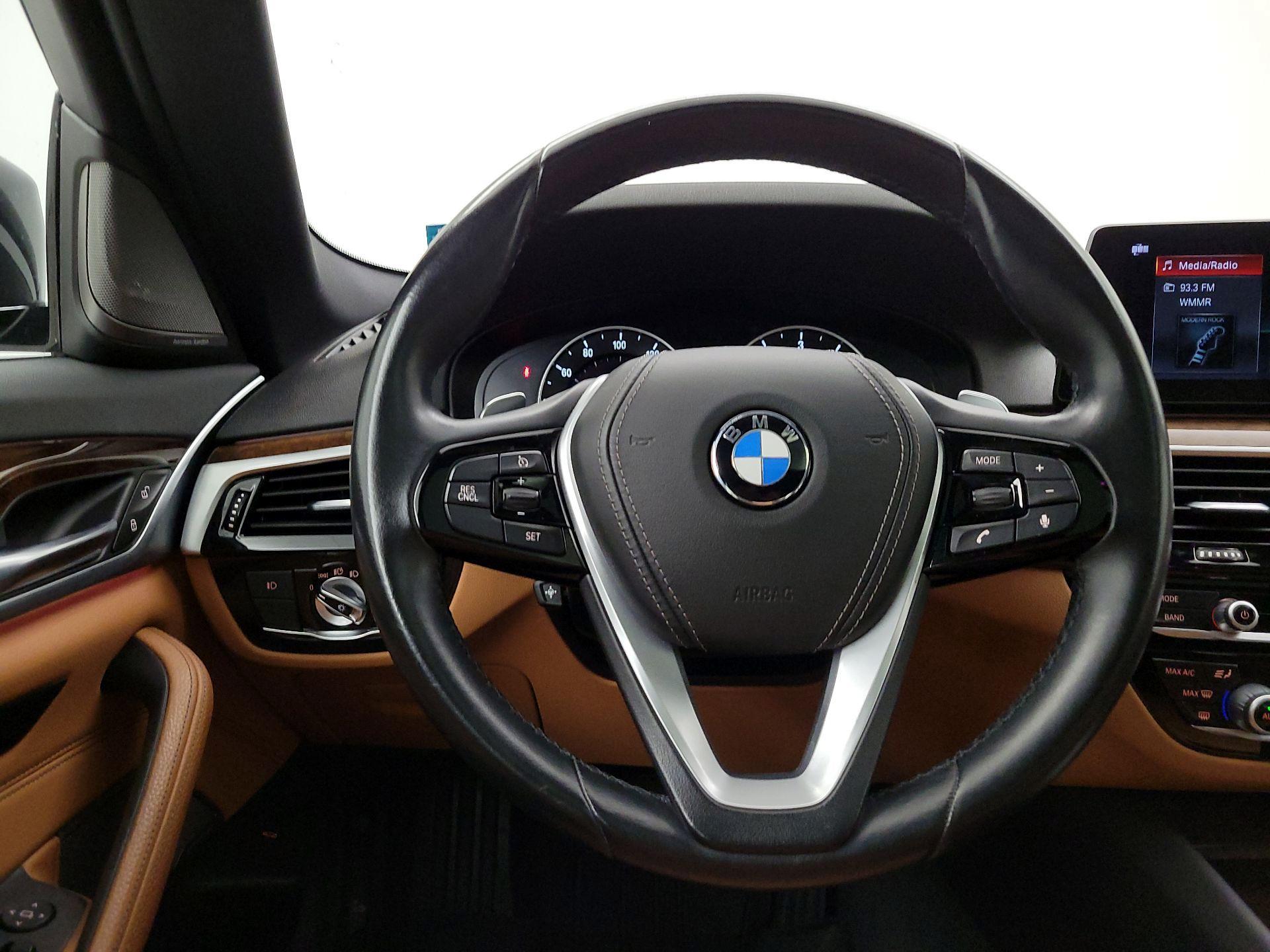 Thumbnail: 2017 BMW 5 Series - 10