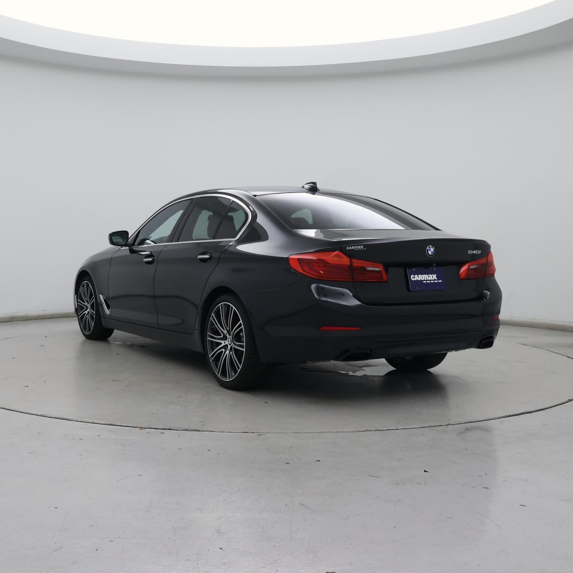 Thumbnail: 2017 BMW 5 Series - 2