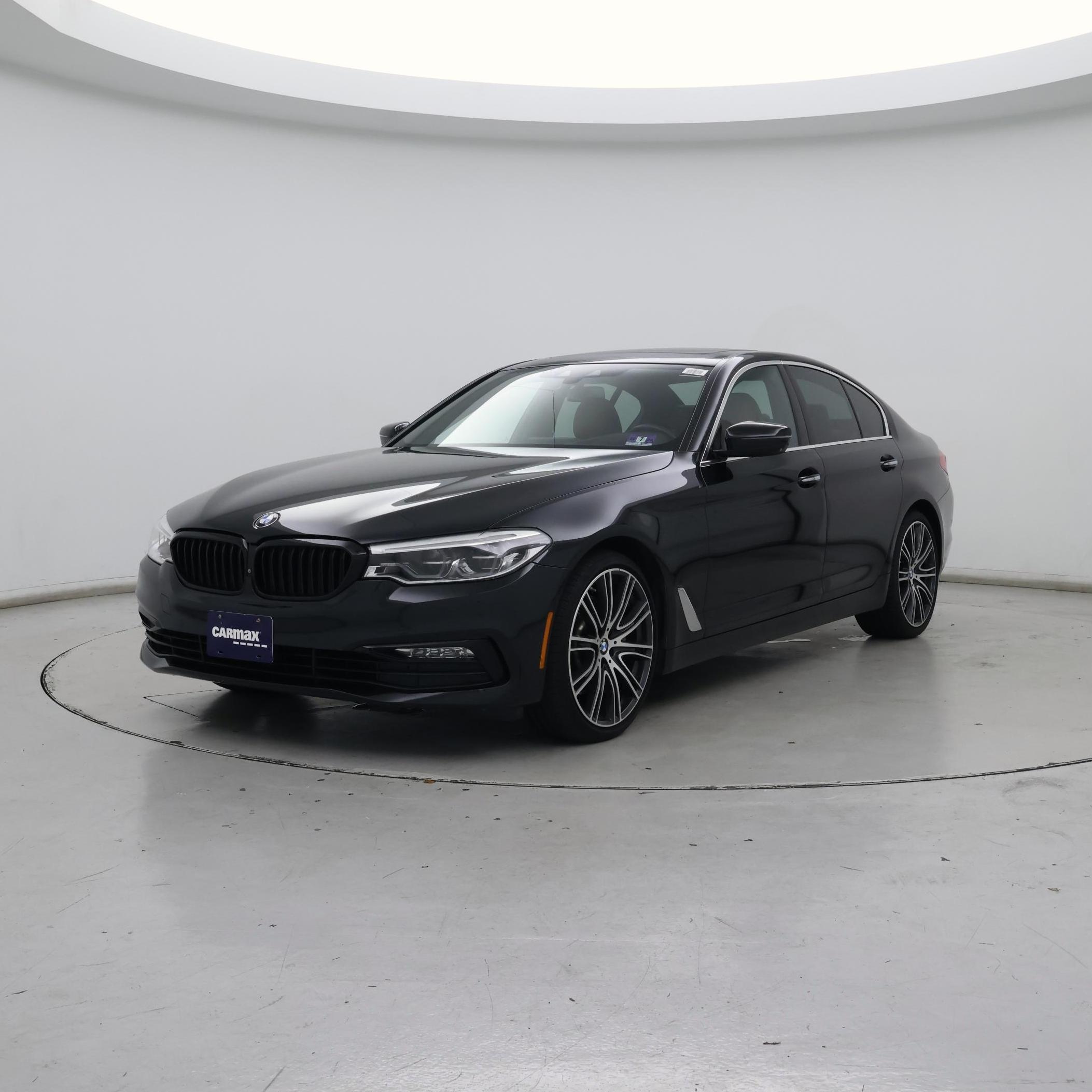 Thumbnail: 2017 BMW 5 Series - 4