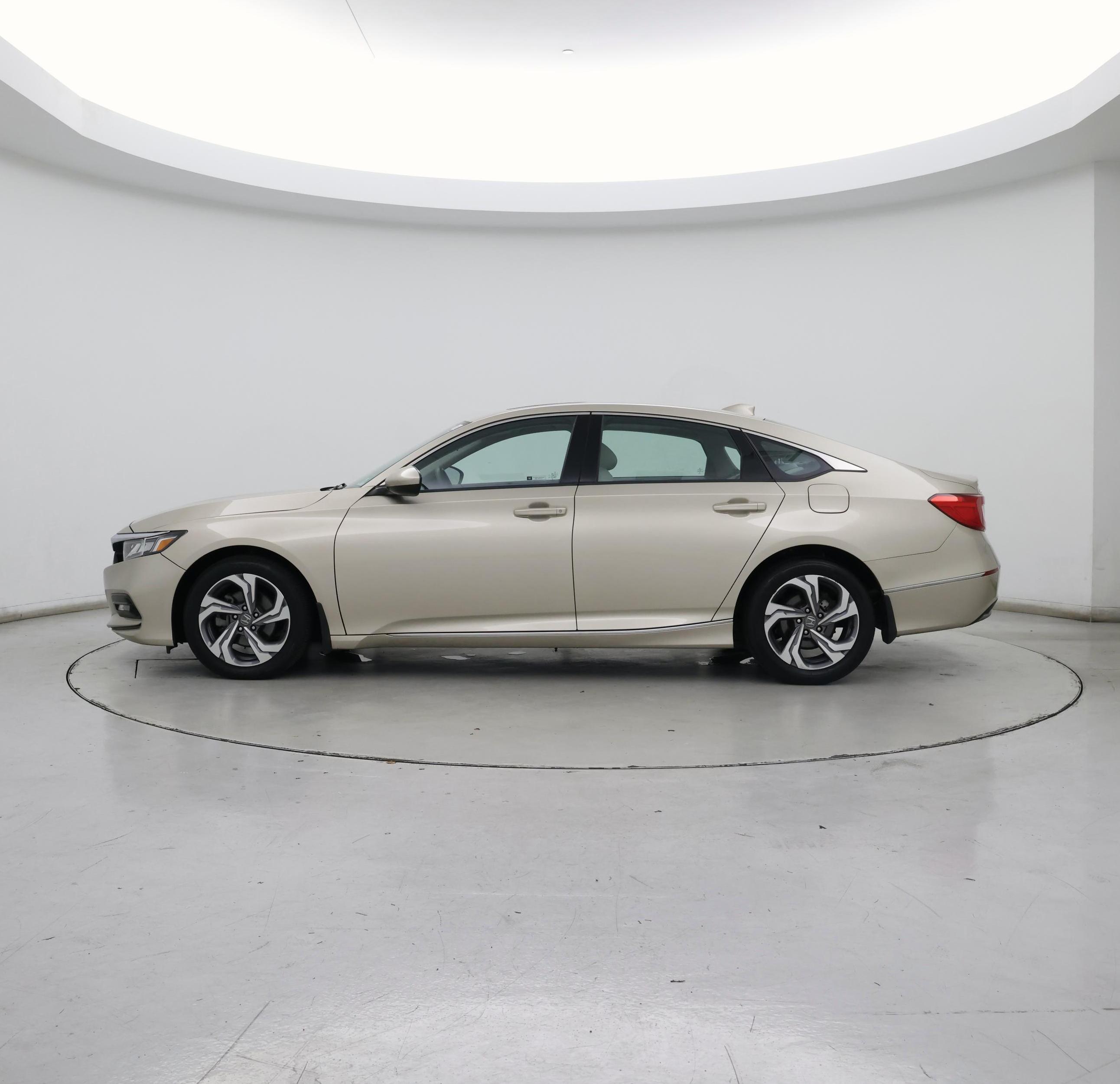 Thumbnail: 2018 Honda Accord - 3