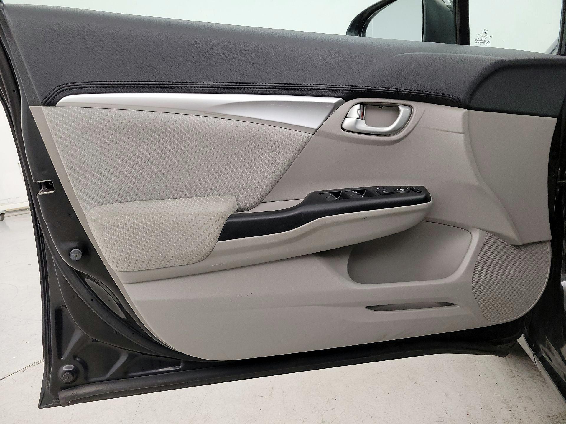 Thumbnail: 2015 Honda Civic - 12