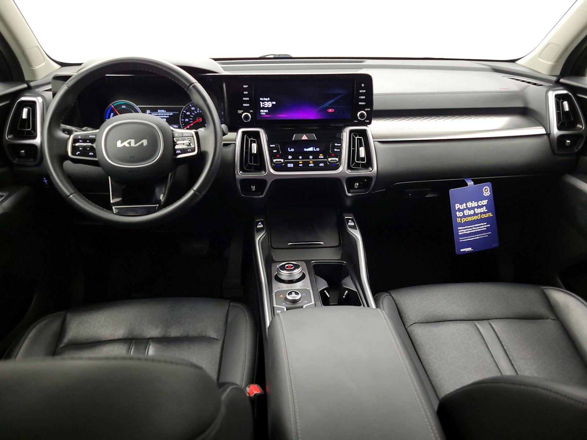 Thumbnail: 2022 Kia Sorento - 9