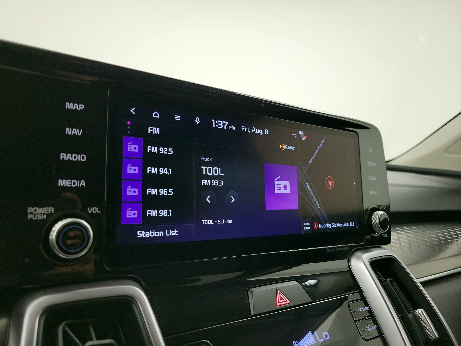 Thumbnail: 2022 Kia Sorento - 16