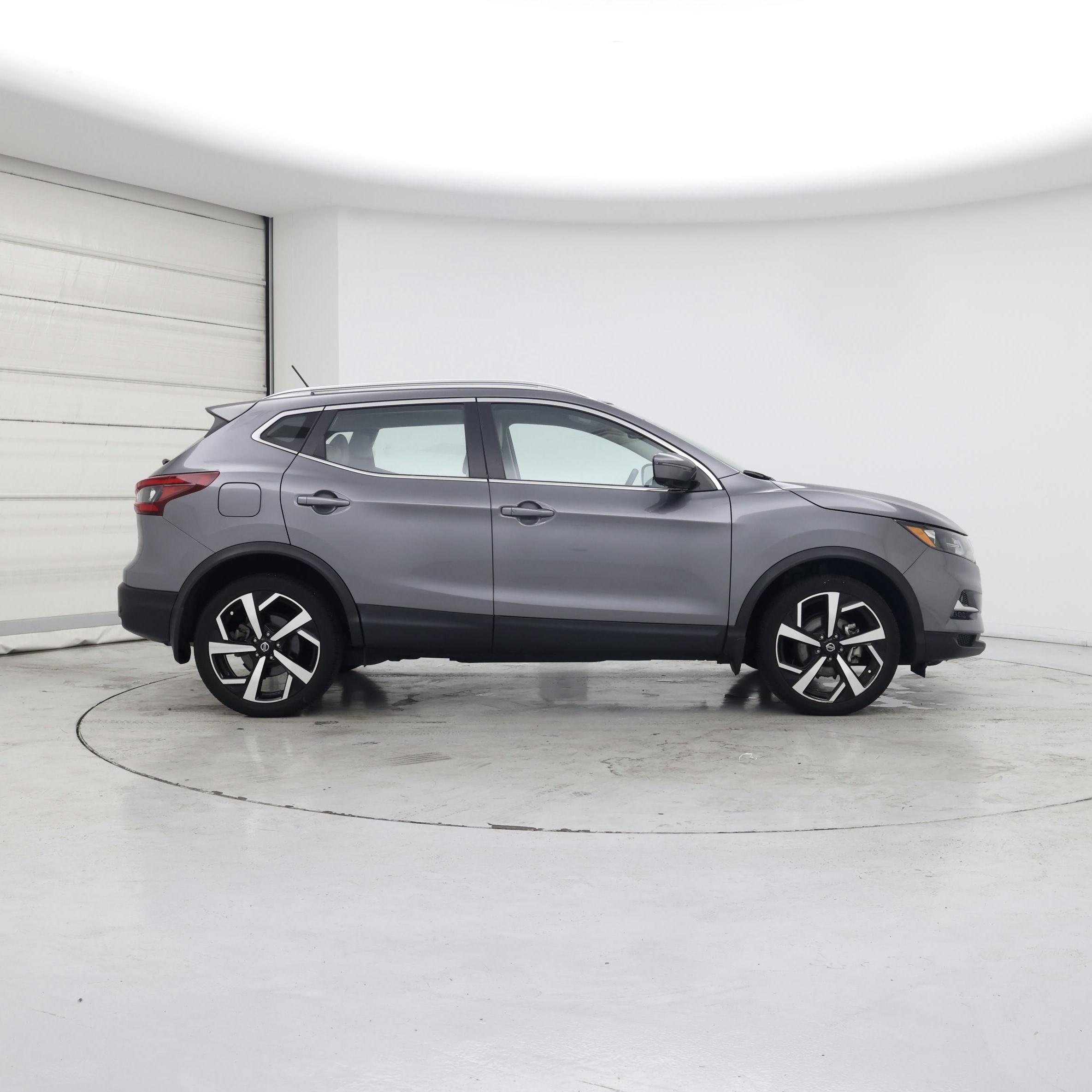 Thumbnail: 2022 Nissan Rogue Sport - 7