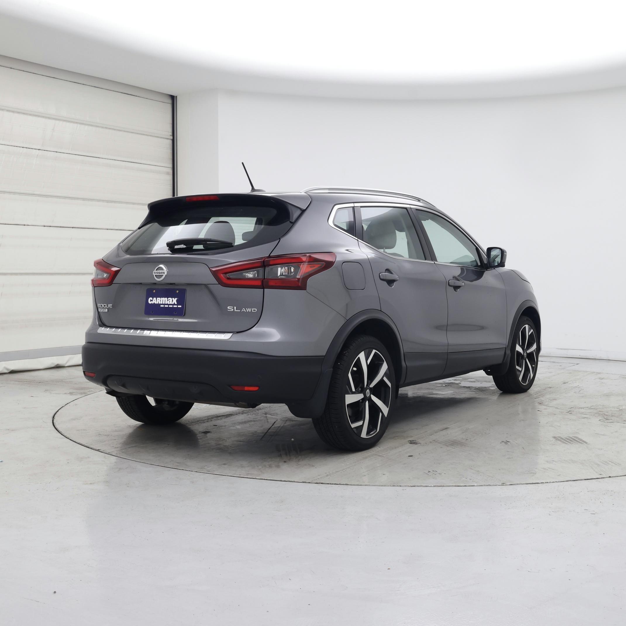 Thumbnail: 2022 Nissan Rogue Sport - 8
