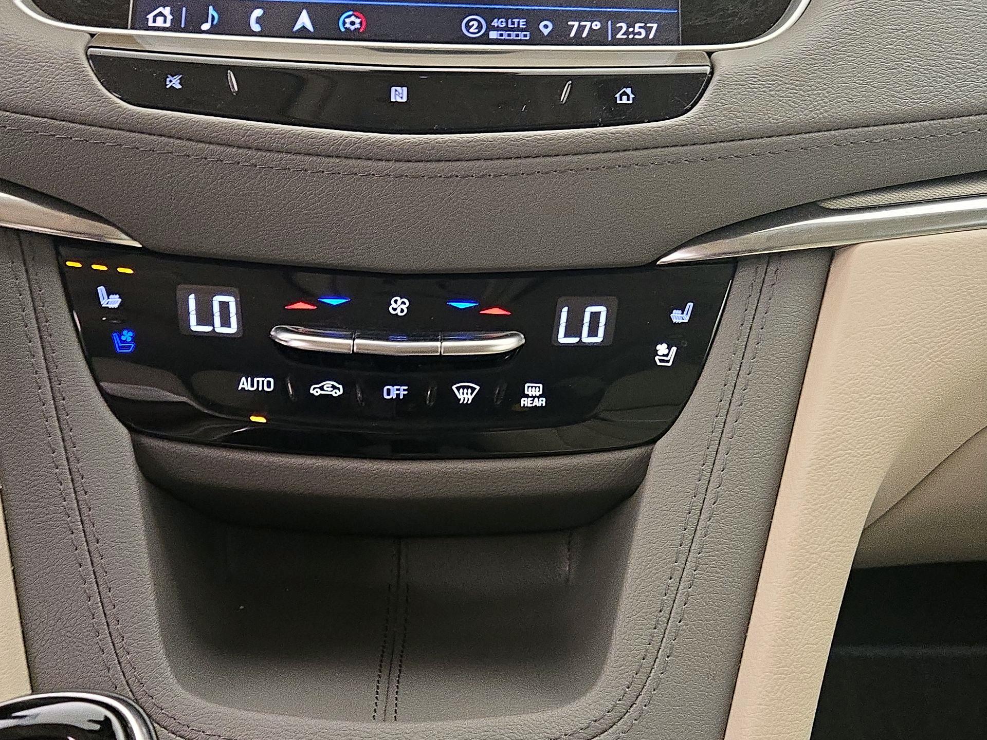 Thumbnail: 2021 Cadillac XT5 - 15