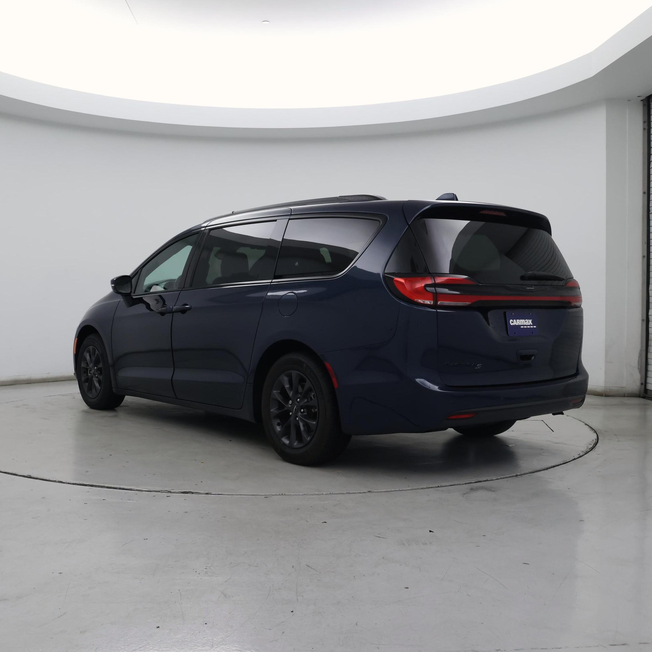 Thumbnail: 2021 Chrysler Pacifica - 2