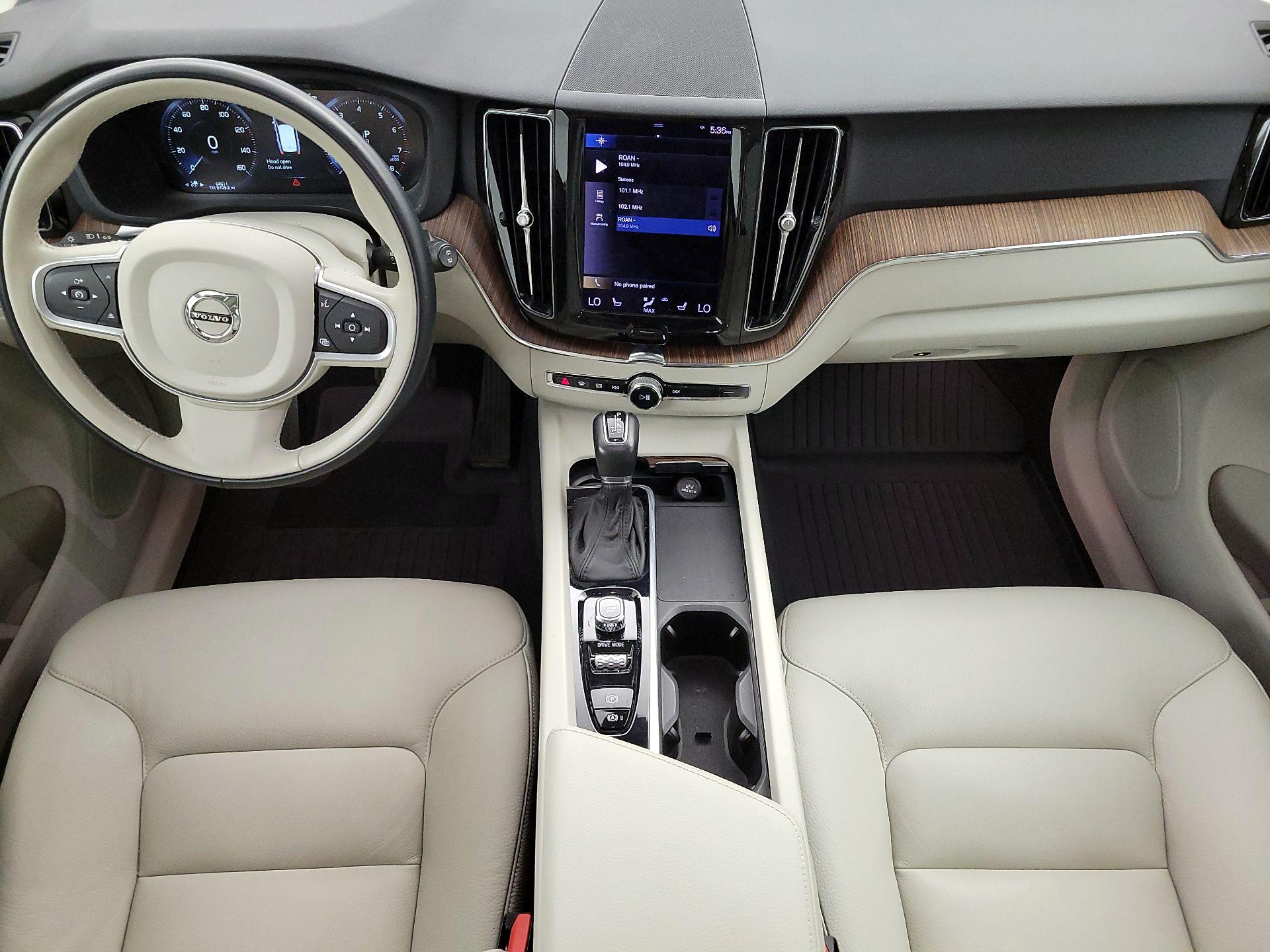 Thumbnail: 2021 Volvo XC60 - 9