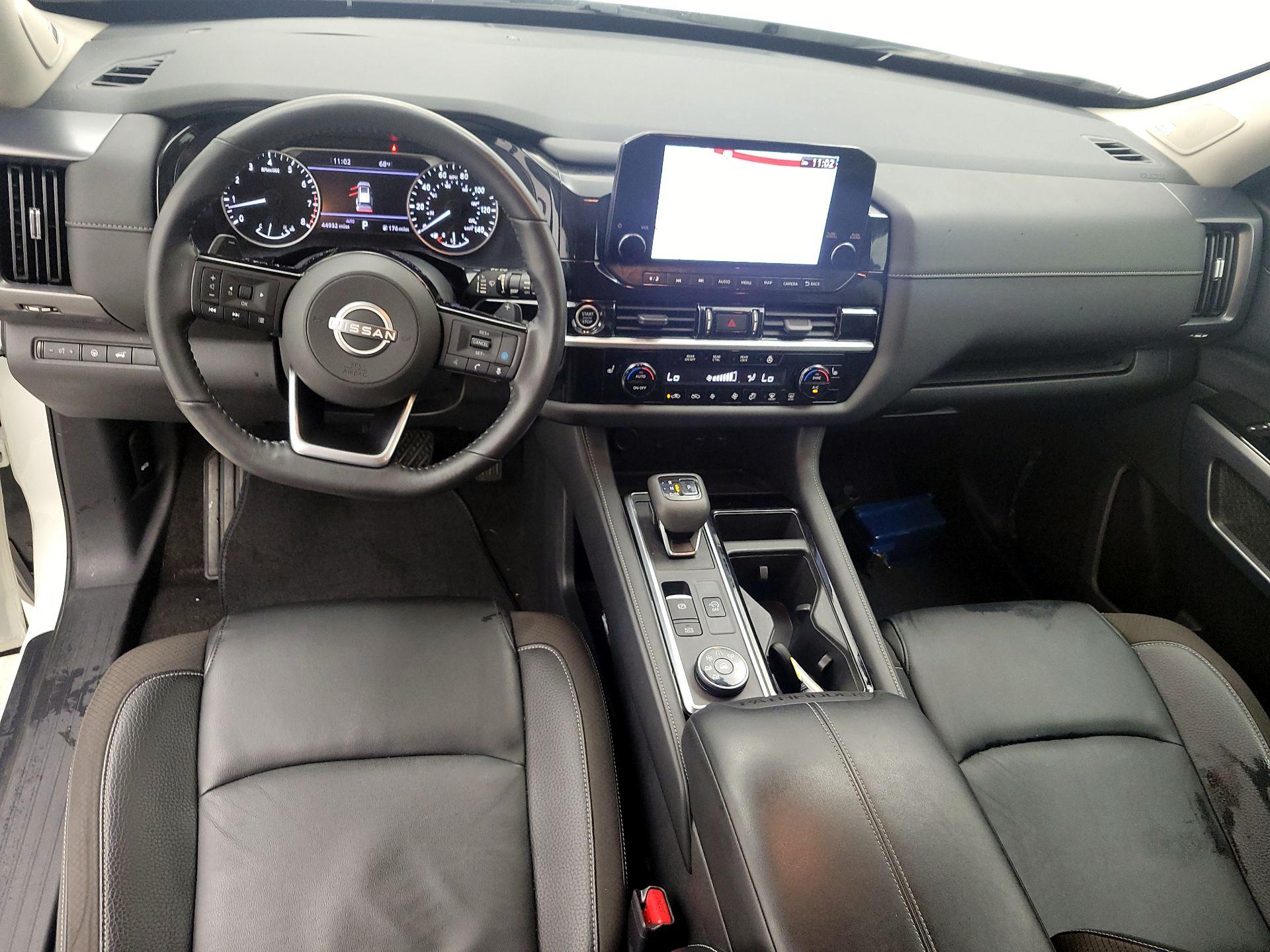 Thumbnail: 2022 Nissan Pathfinder - 9