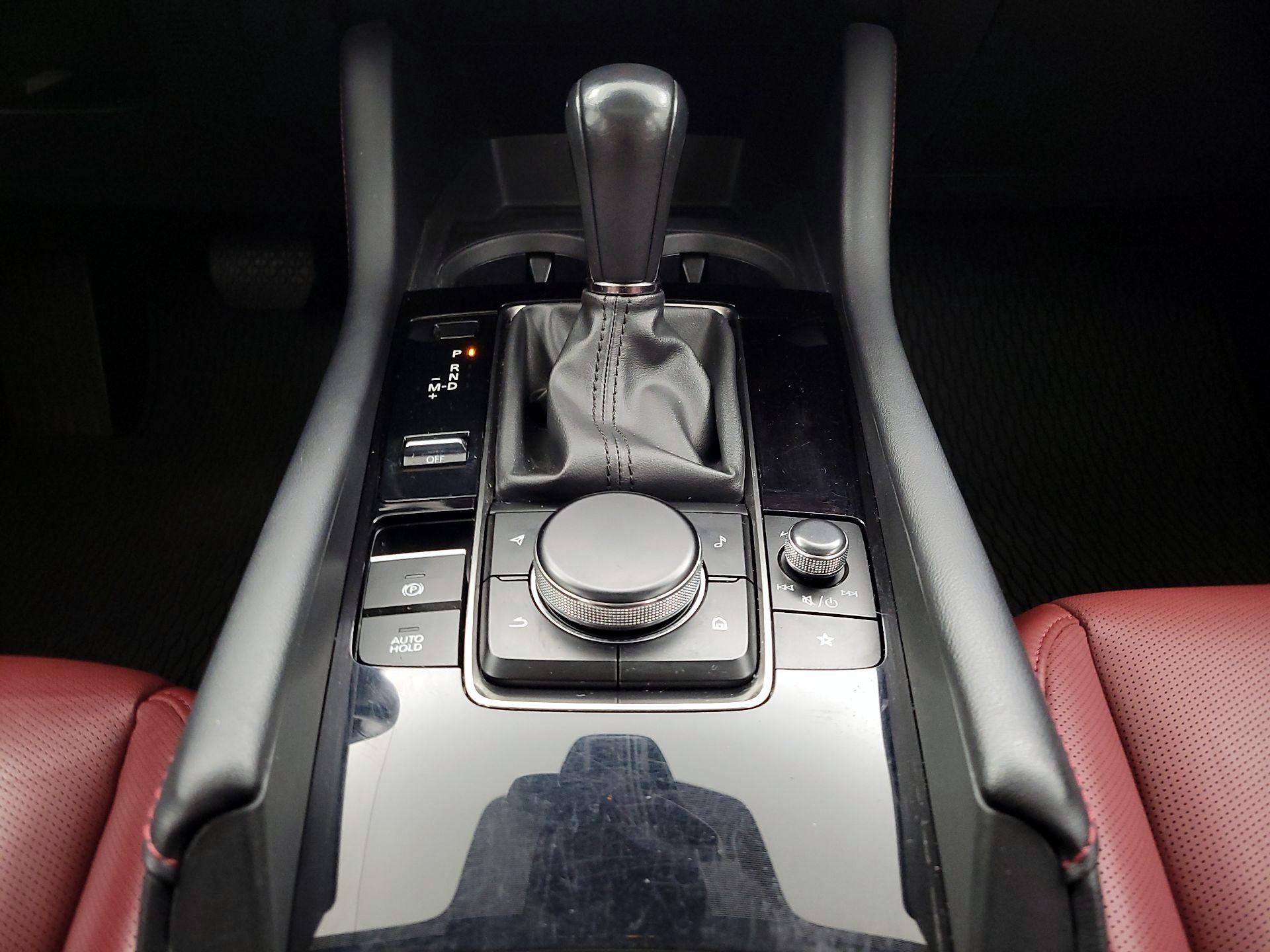 Thumbnail: 2022 Mazda Mazda3 - 17