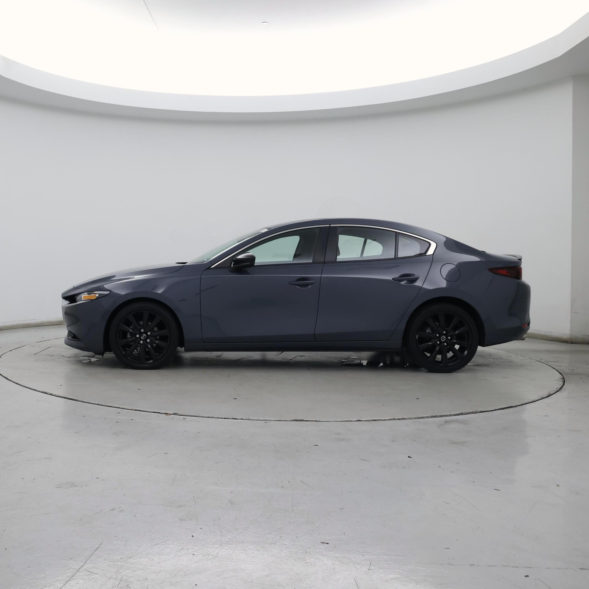 Thumbnail: 2022 Mazda Mazda3 - 3