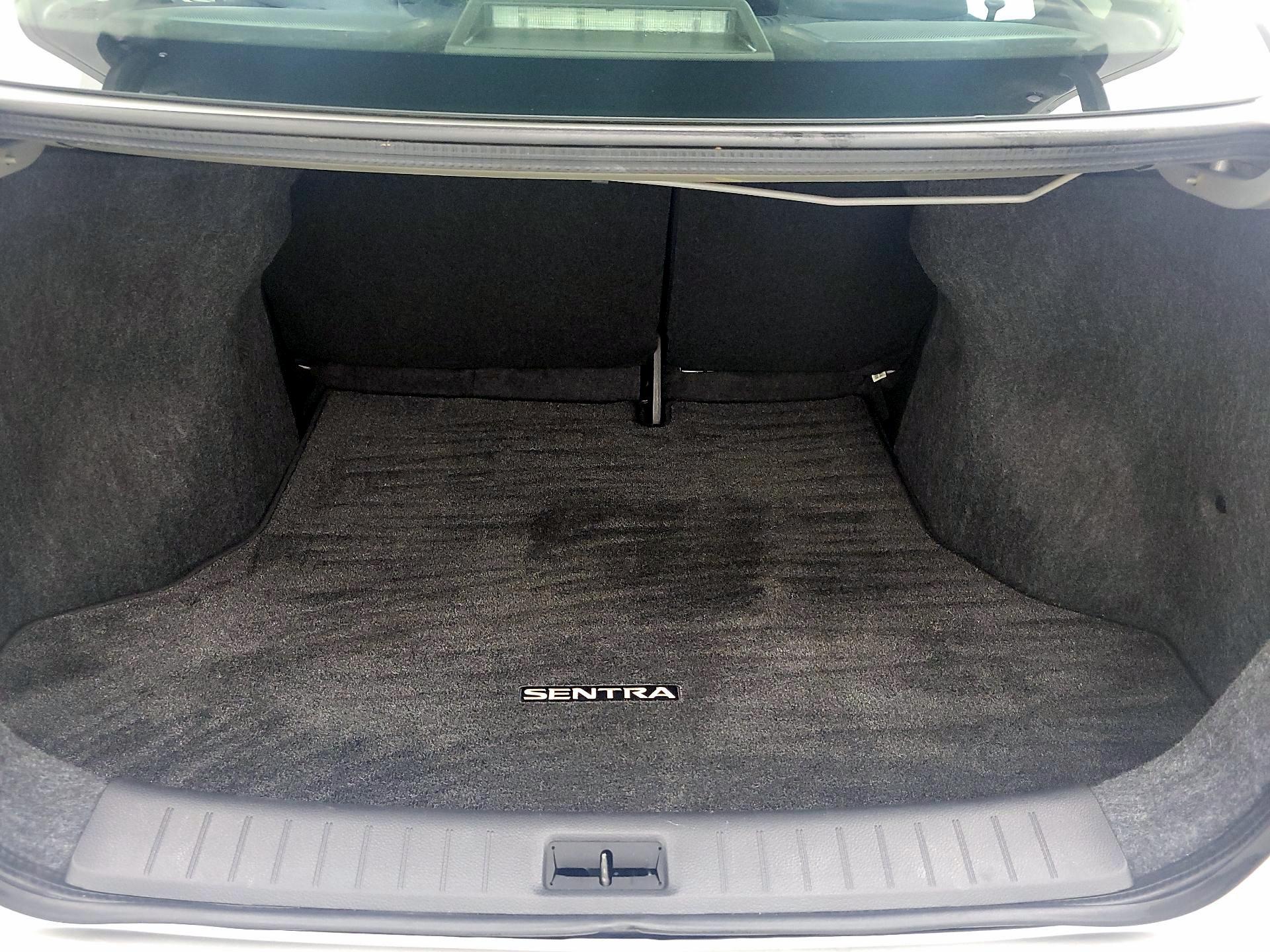 Thumbnail: 2019 Nissan Sentra - 20