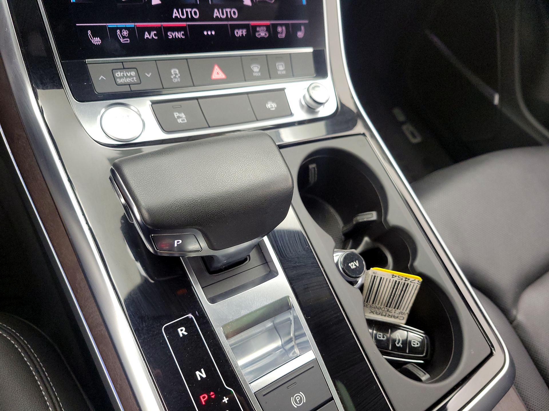 Thumbnail: 2019 Audi Q8 - 17