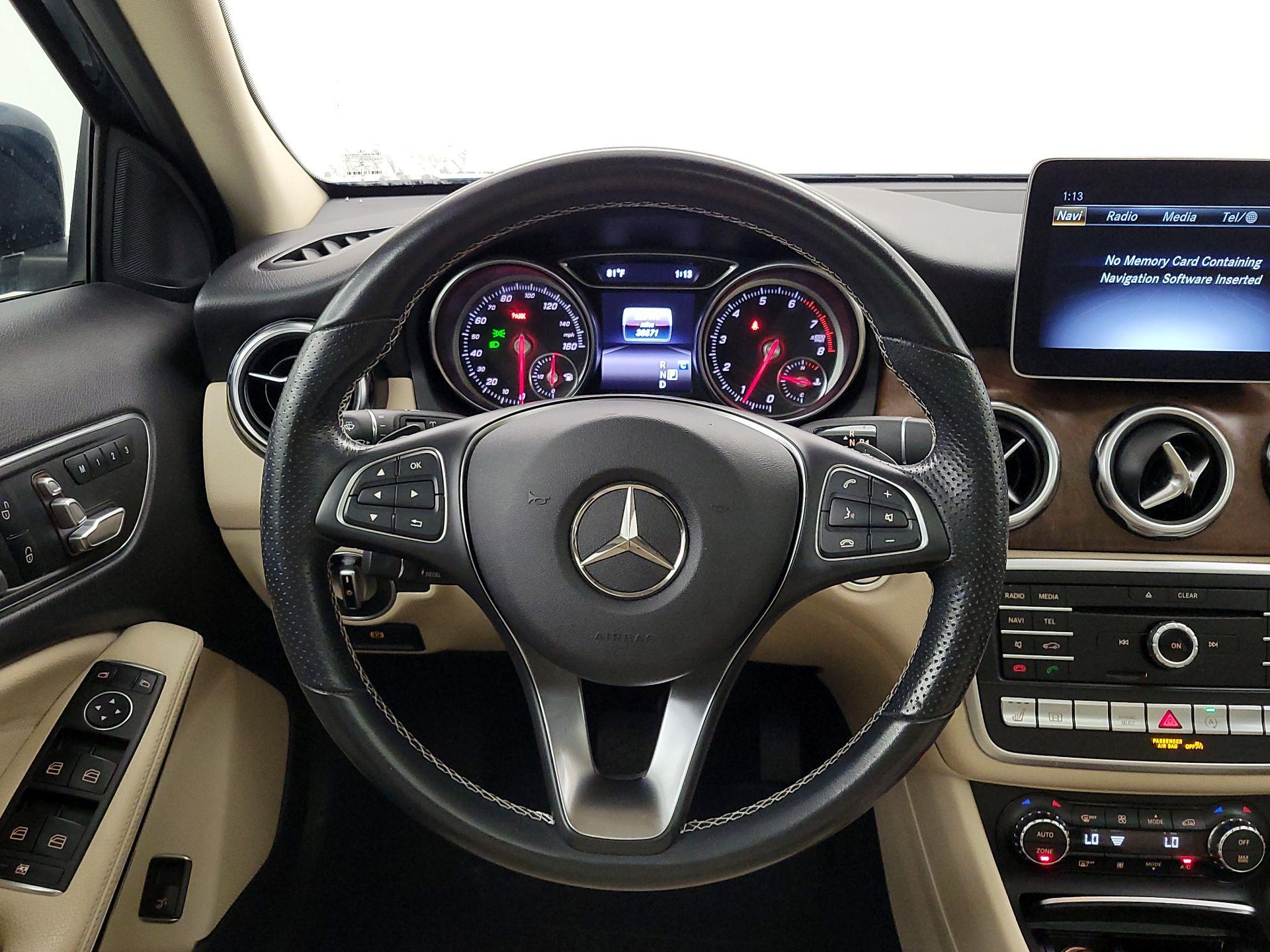 Thumbnail: 2019 Mercedes-Benz GLA - 10