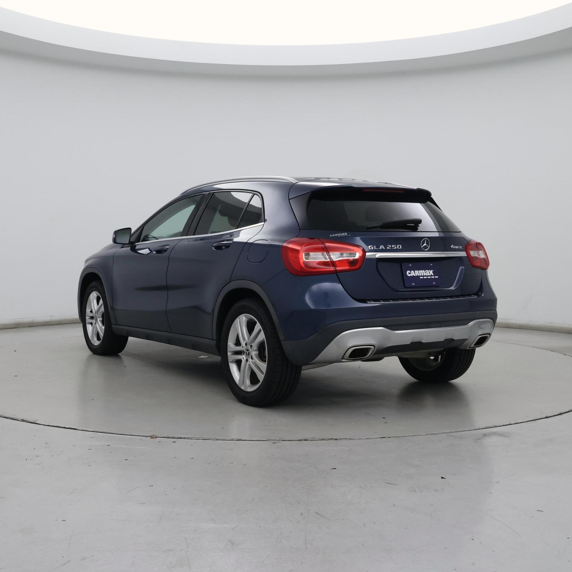 Thumbnail: 2019 Mercedes-Benz GLA - 2